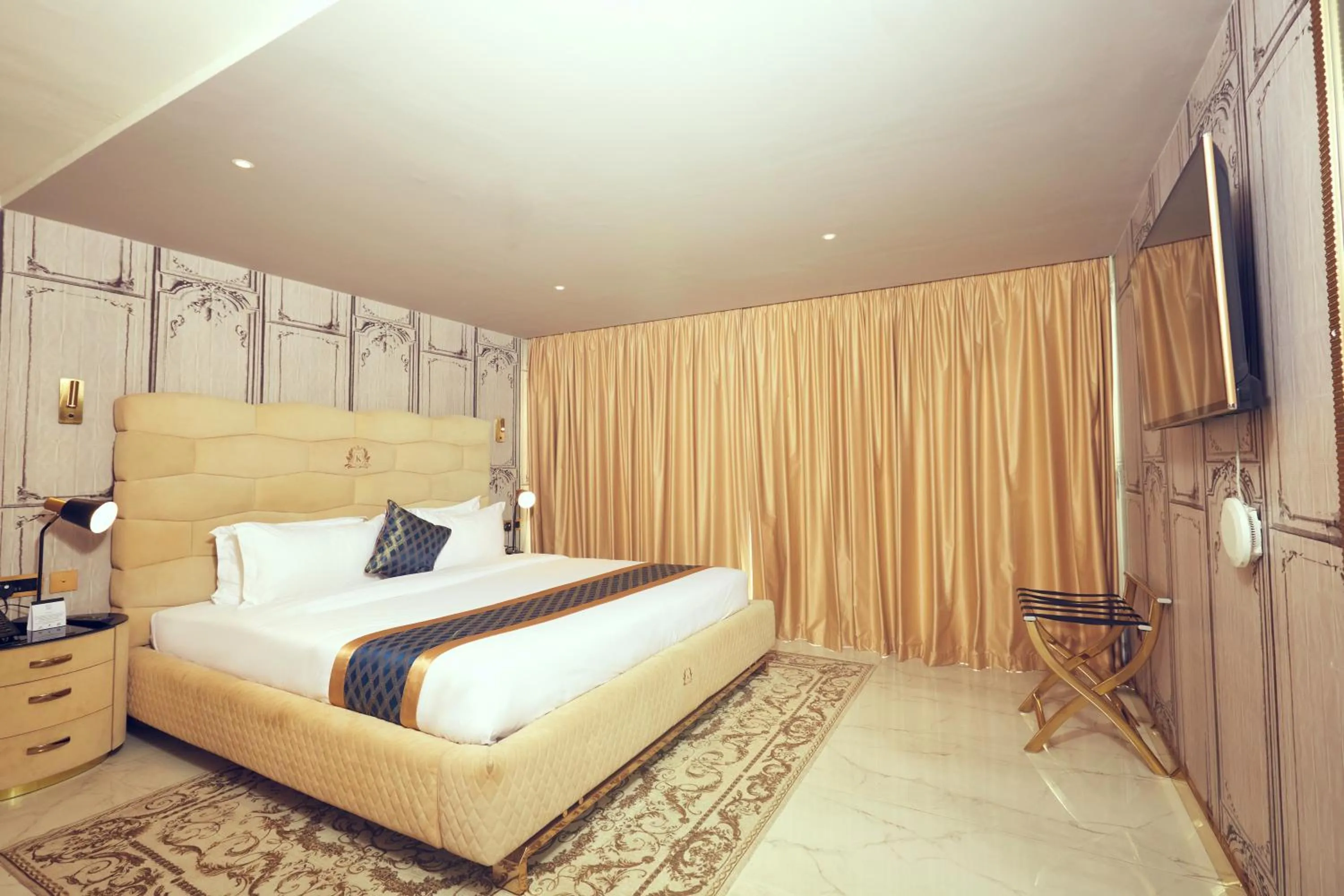 Superior Apartment  - single occupancy in Number One Oxford Street Hotel & Suites