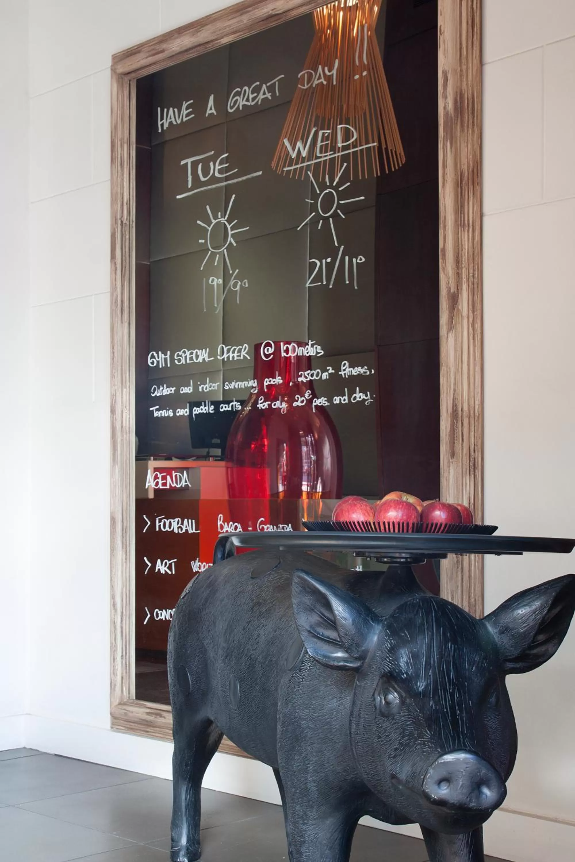 Decorative detail in Sixtytwo Hotel