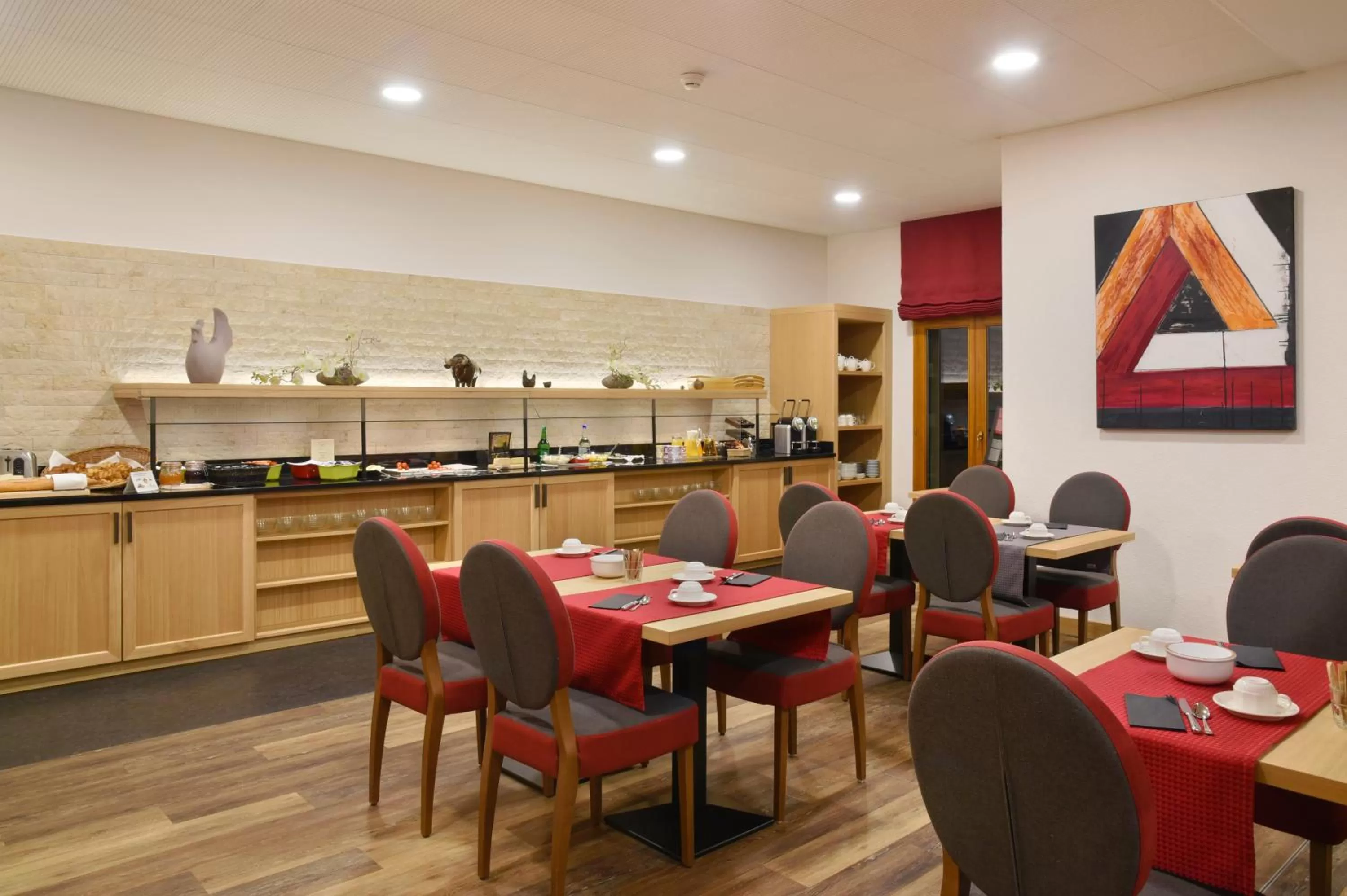 Restaurant/places to eat in Hôtel des Vignes