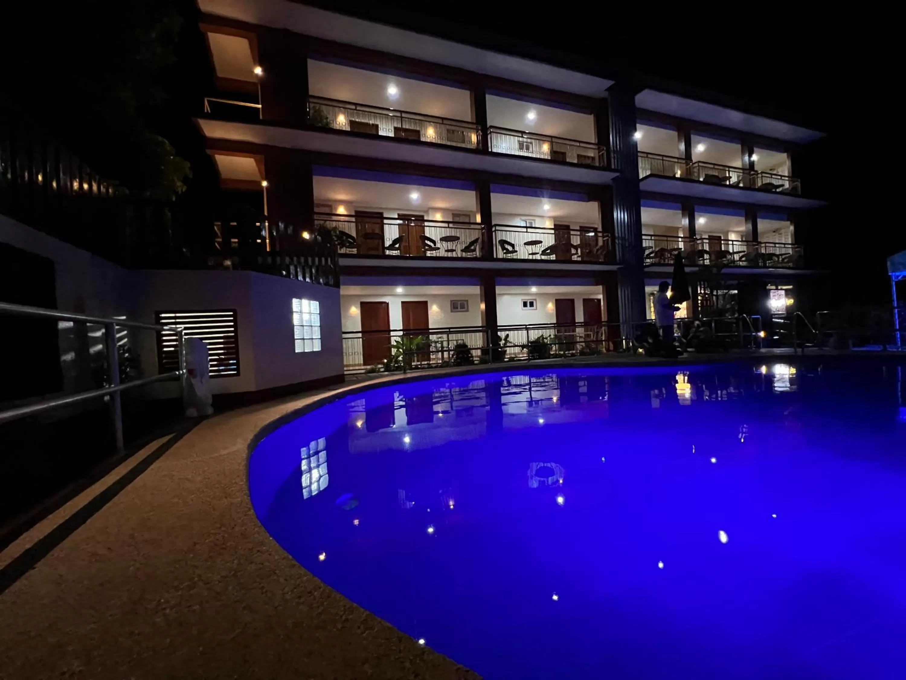 Night in Rufana Suites