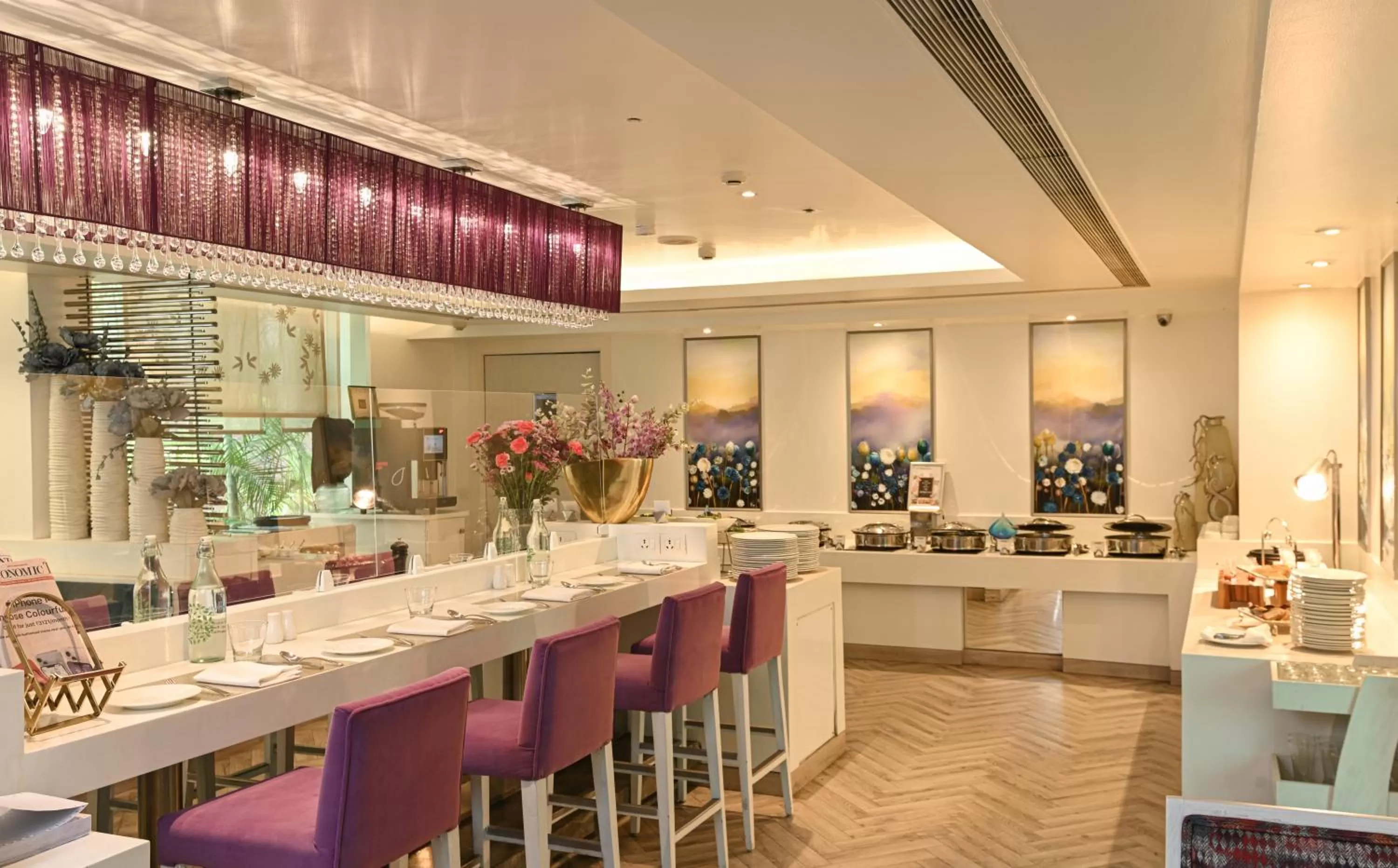 Restaurant/places to eat in The Ashtan Sarovar Portico