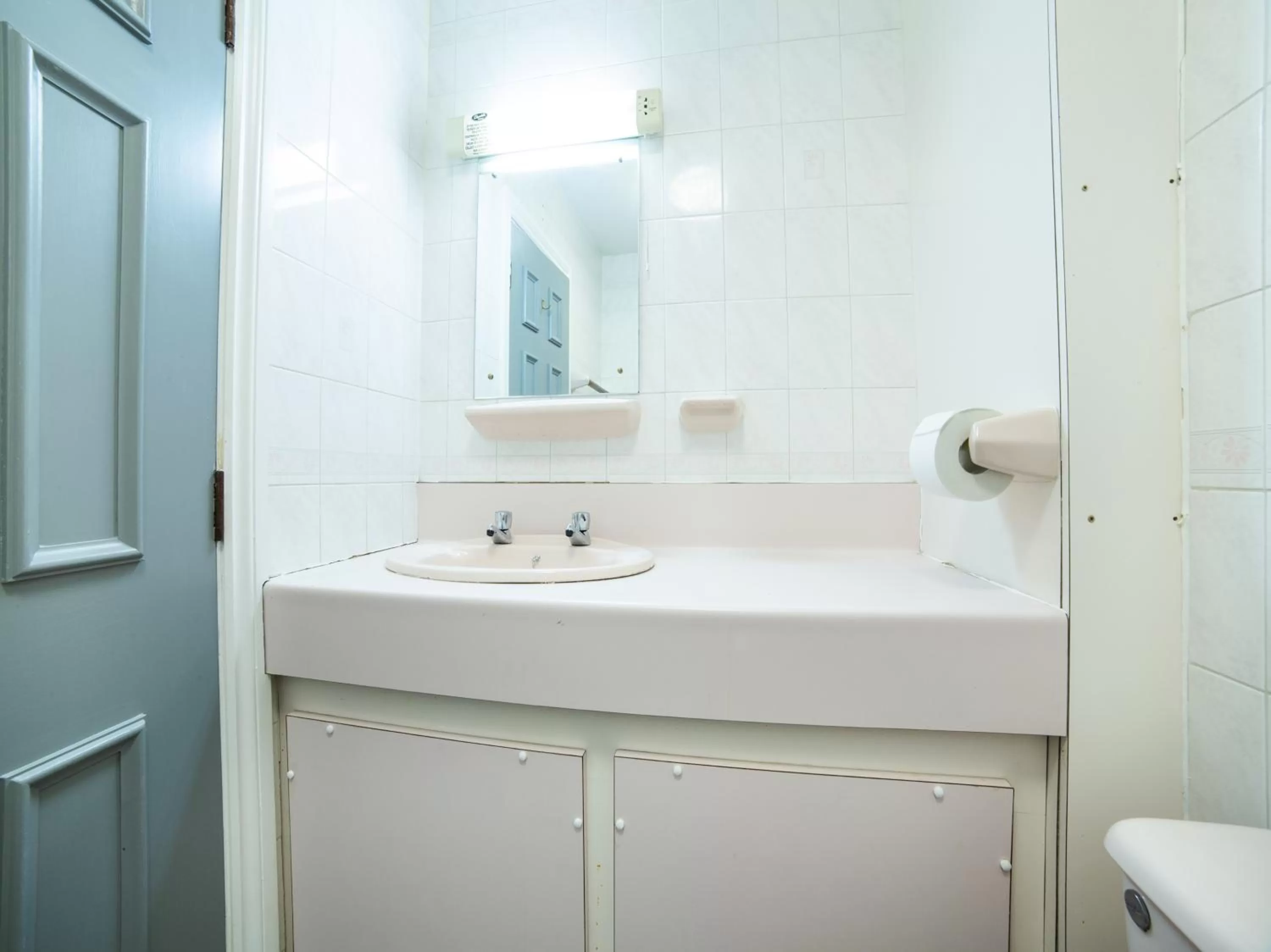 Bathroom in Churchill's Hotel