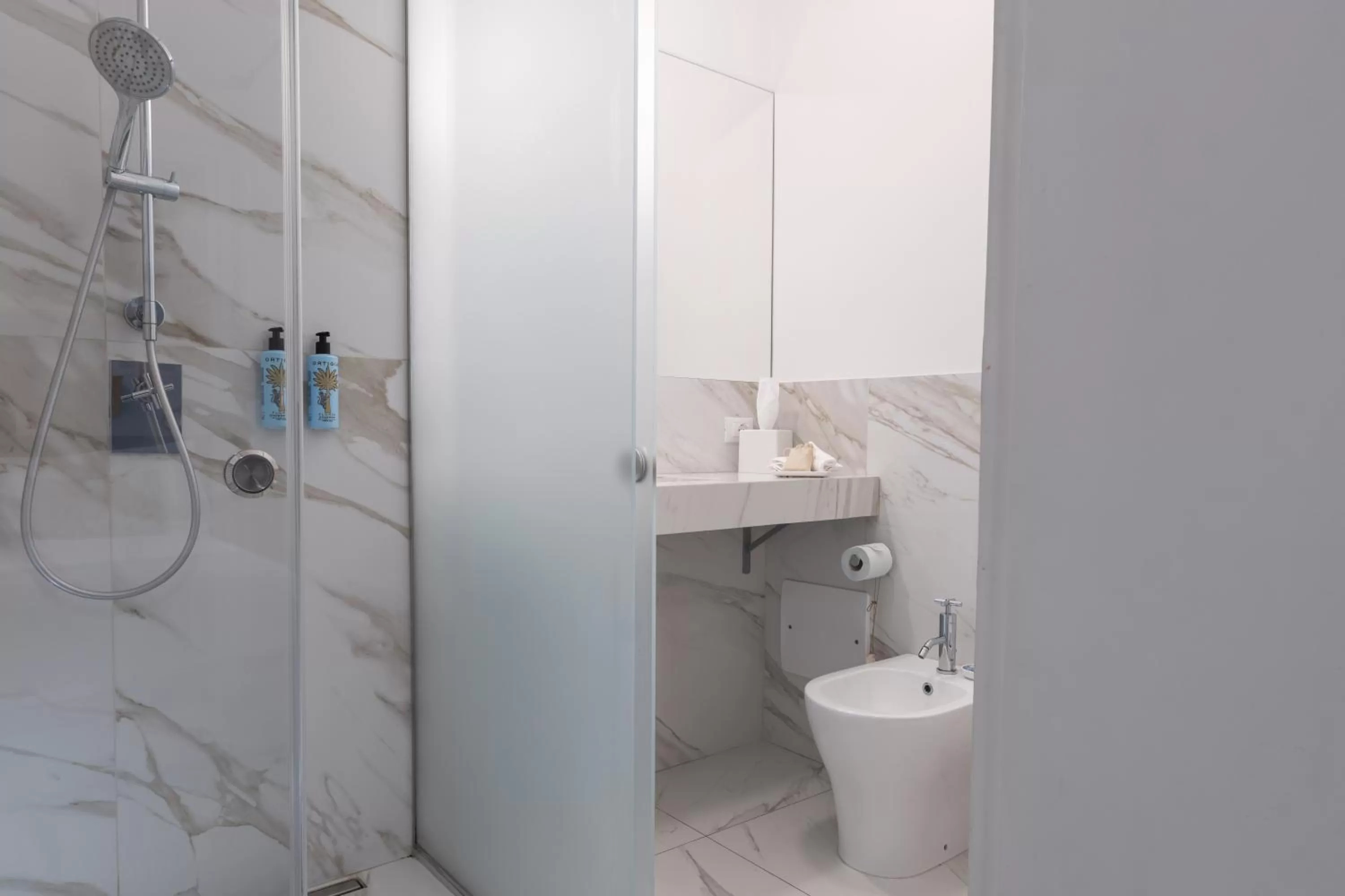 Bathroom in Archè Design Rooms and Suites