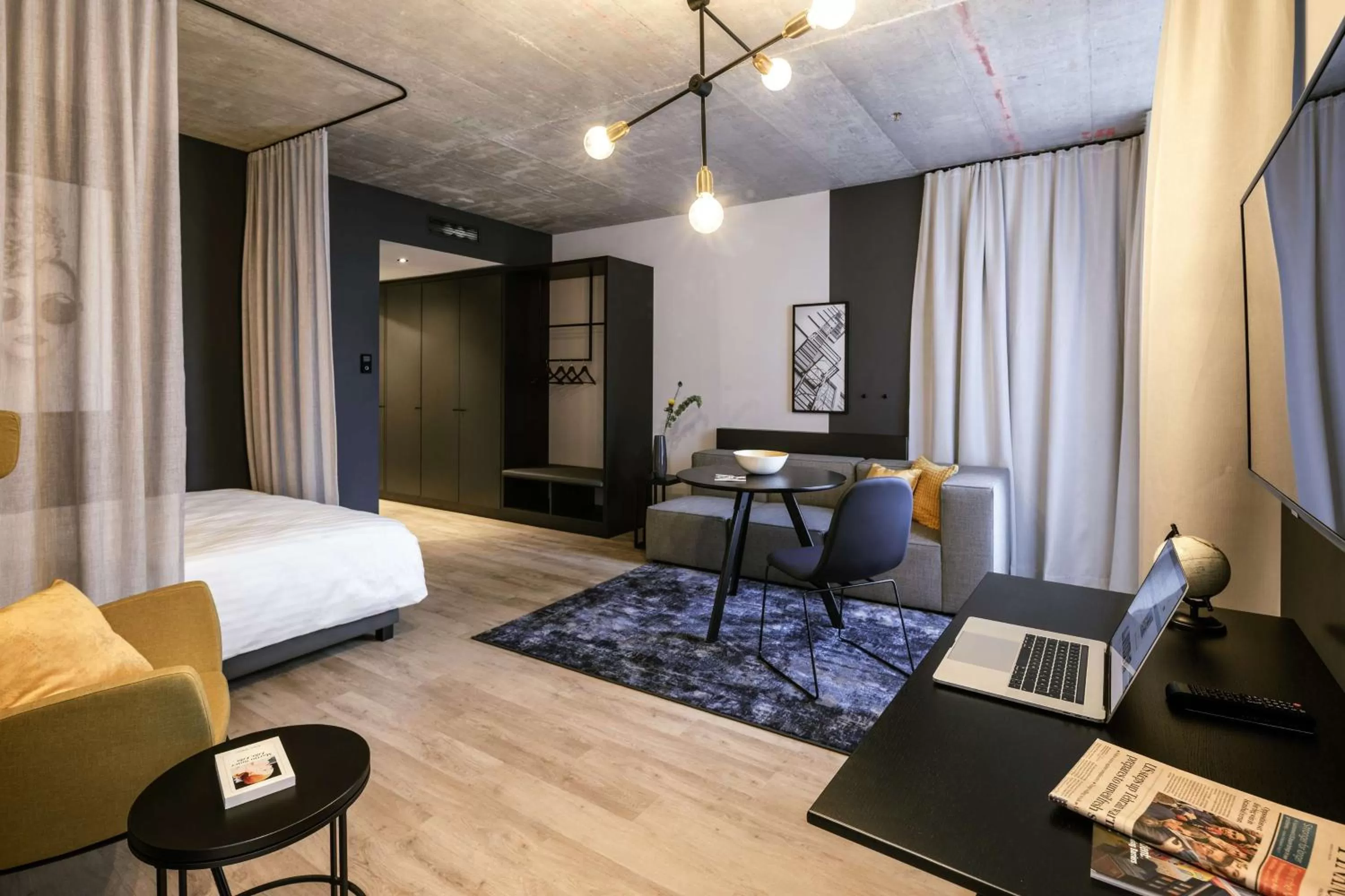 Bedroom, Bed in Adina Serviced Apartments Vienna