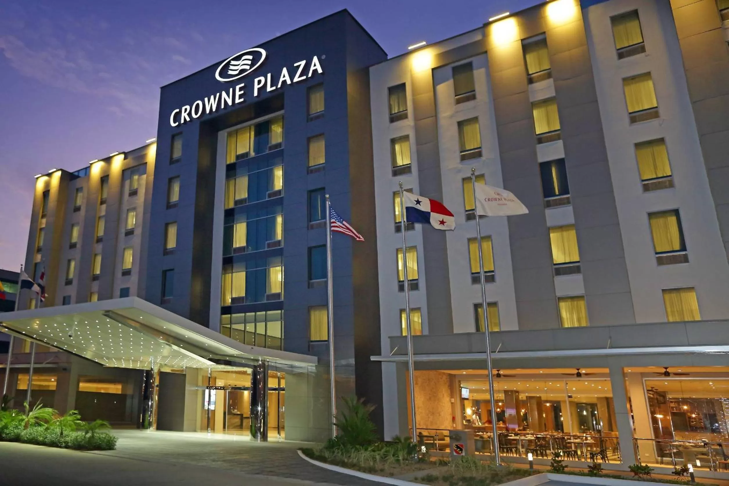 Crowne Plaza Airport by IHG