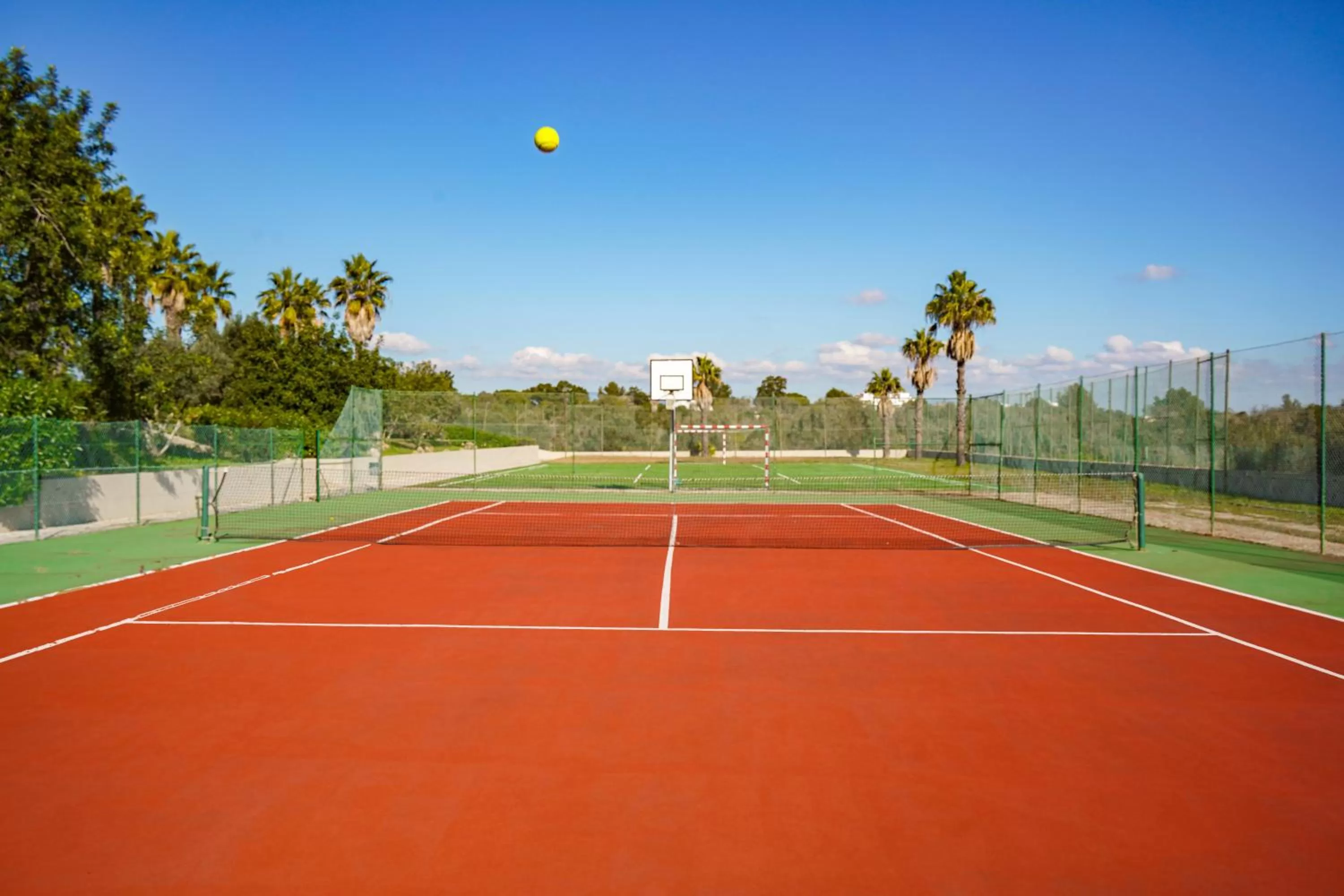 Tennis court in Vitors Plaza