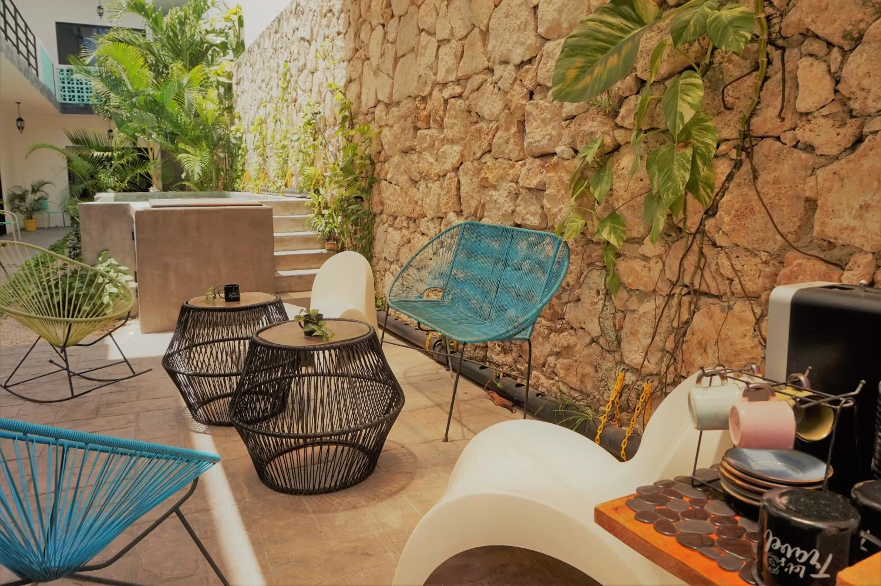 Patio in Les Suites Calle 2 by Galian