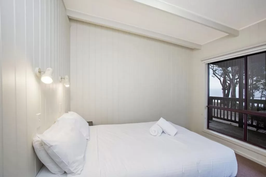 Bedroom, Bed in Beacon Point Ocean View Villas