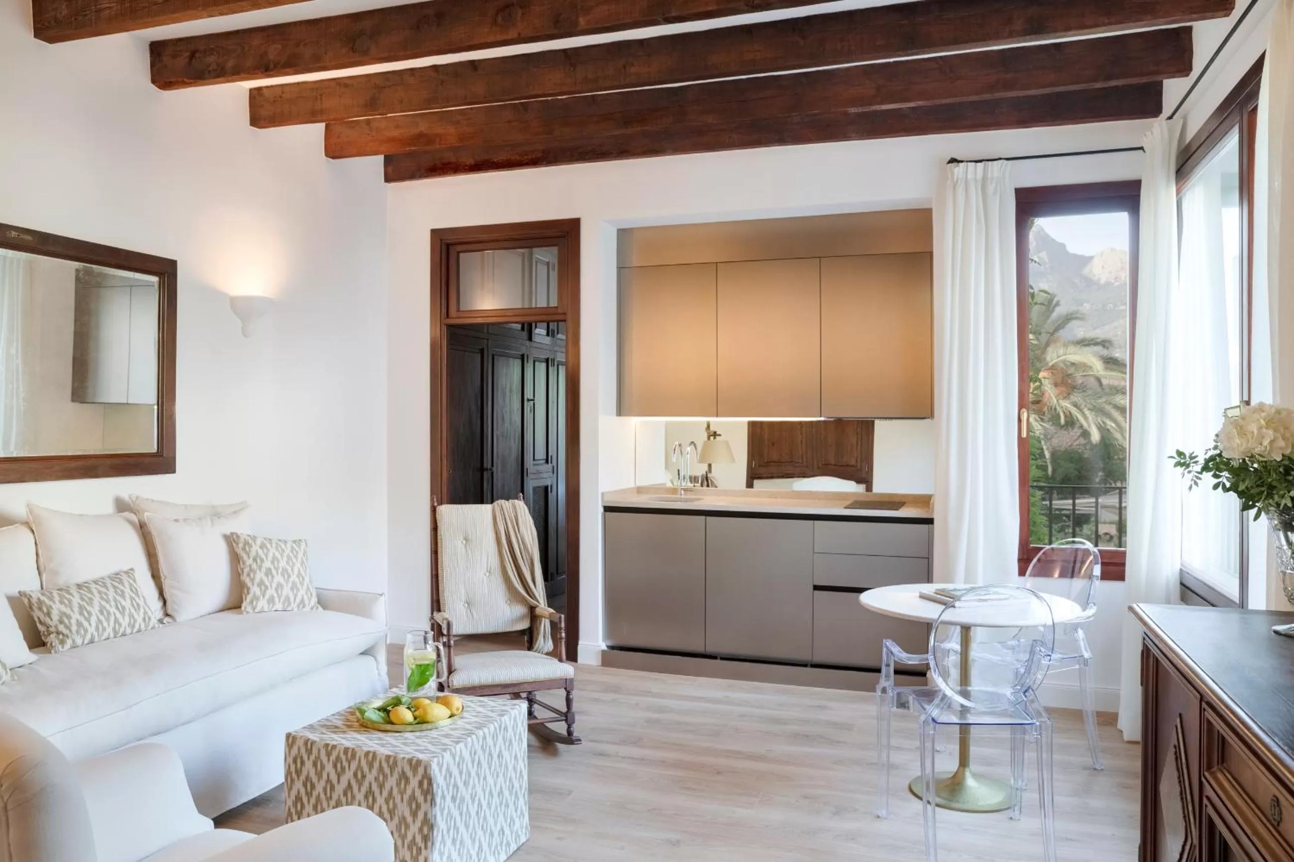 Kitchen or kitchenette in Ca'n Puig de Sòller