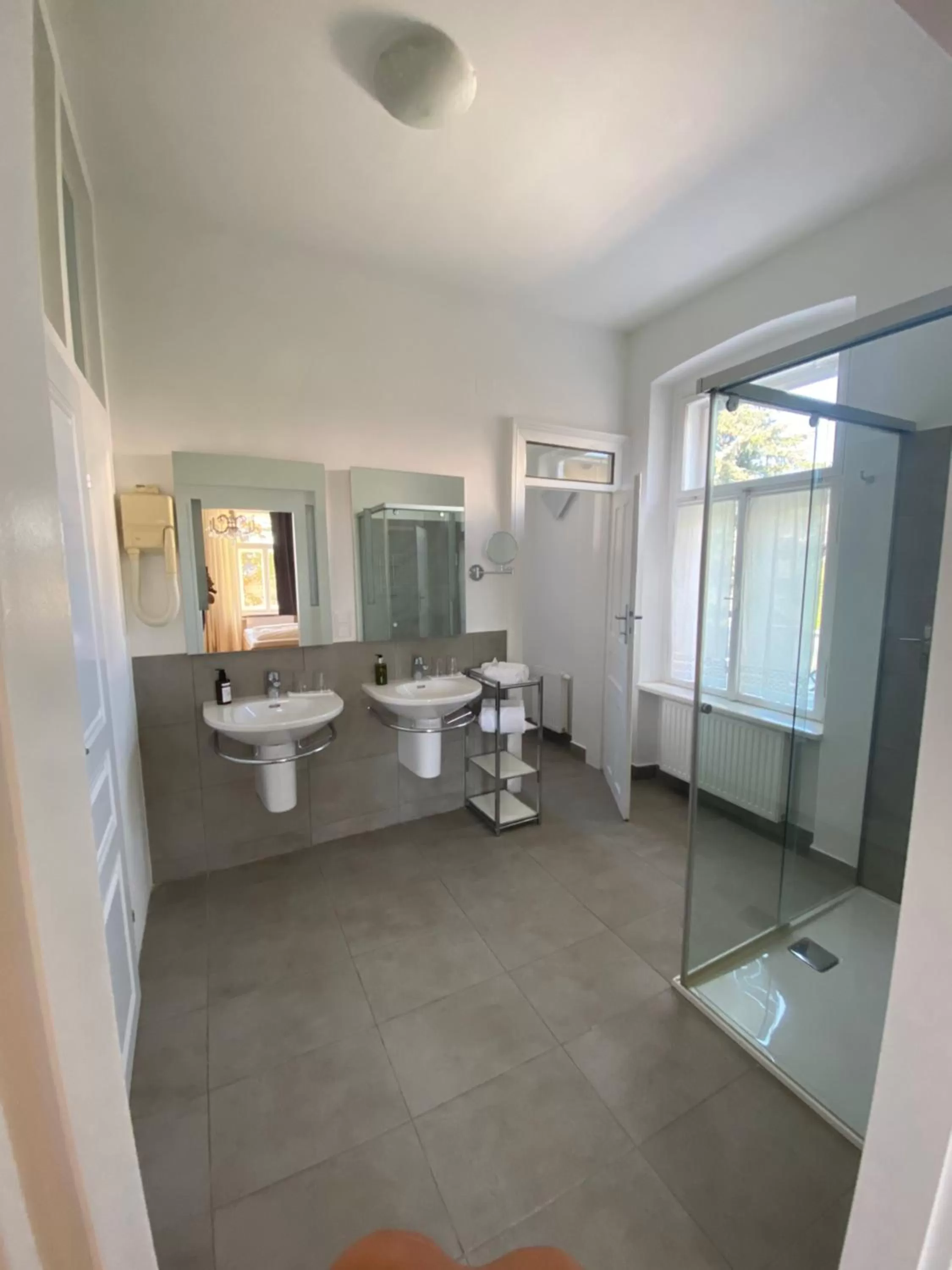 Bathroom in Hotel Markgraf