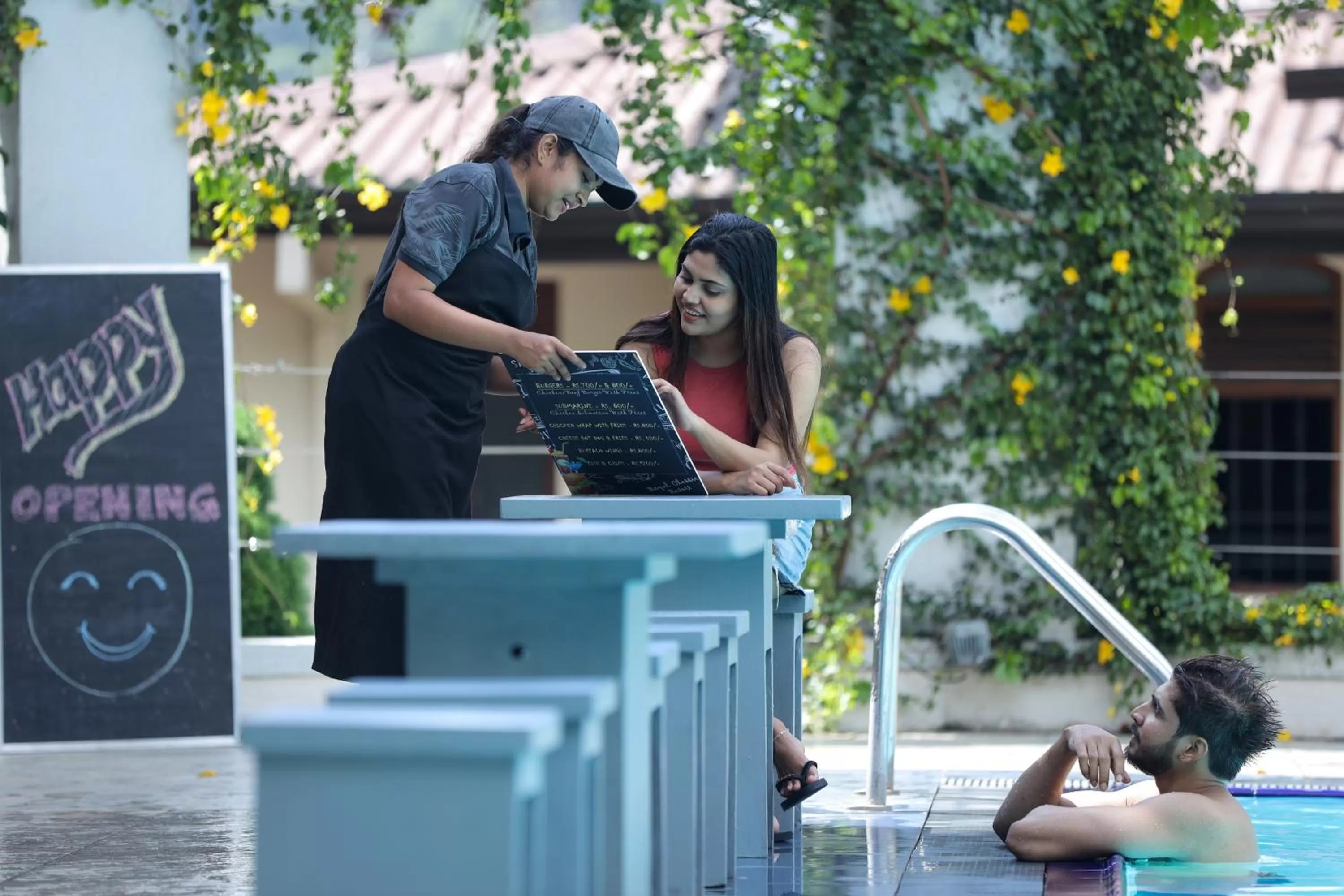 Restaurant/places to eat in Royal Classic Resort