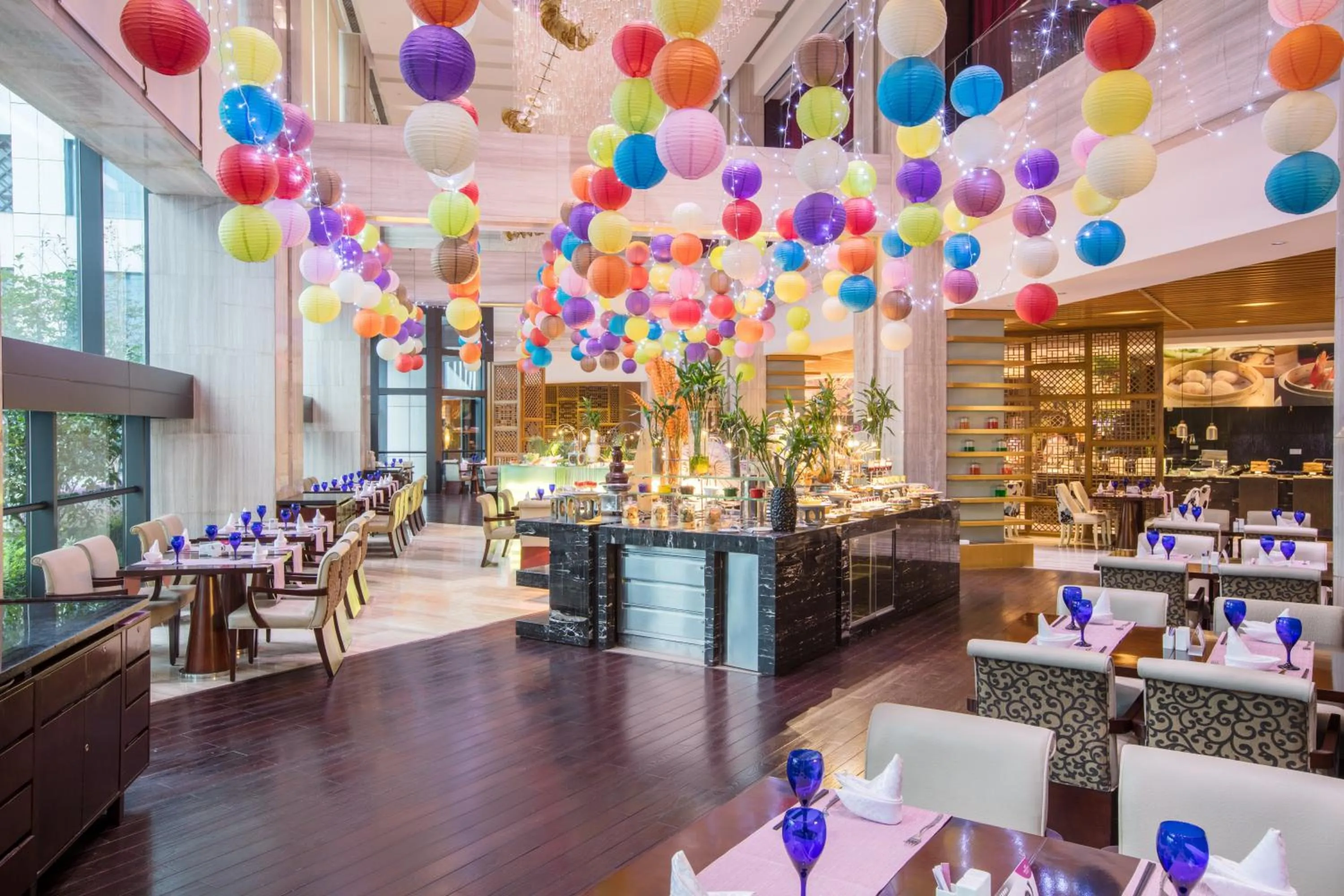 Restaurant/places to eat in Crowne Plaza Huangshan Yucheng by IHG