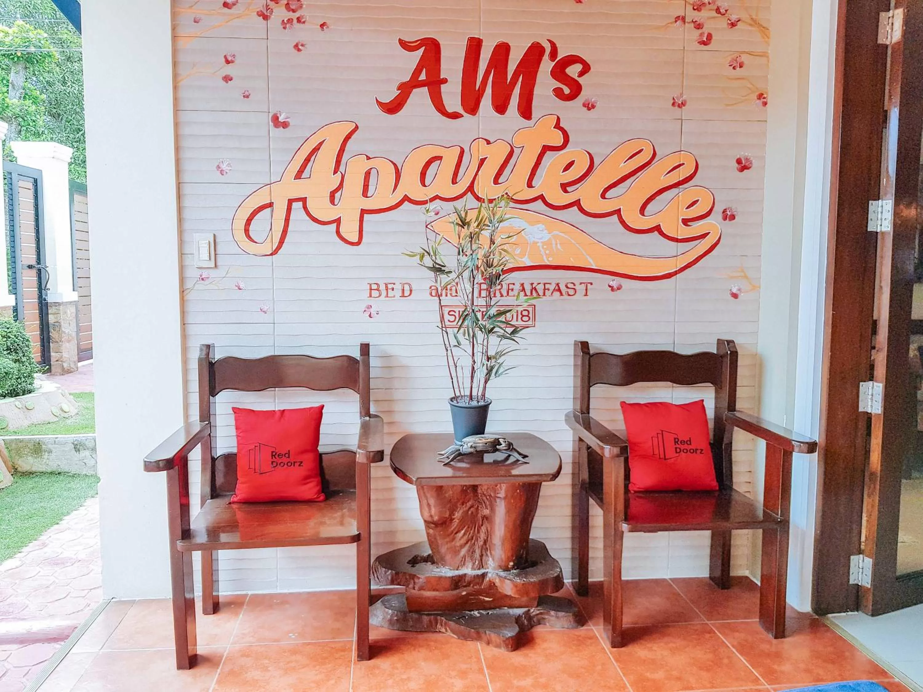 Property building in RedDoorz @ Caimito Drive Dampas