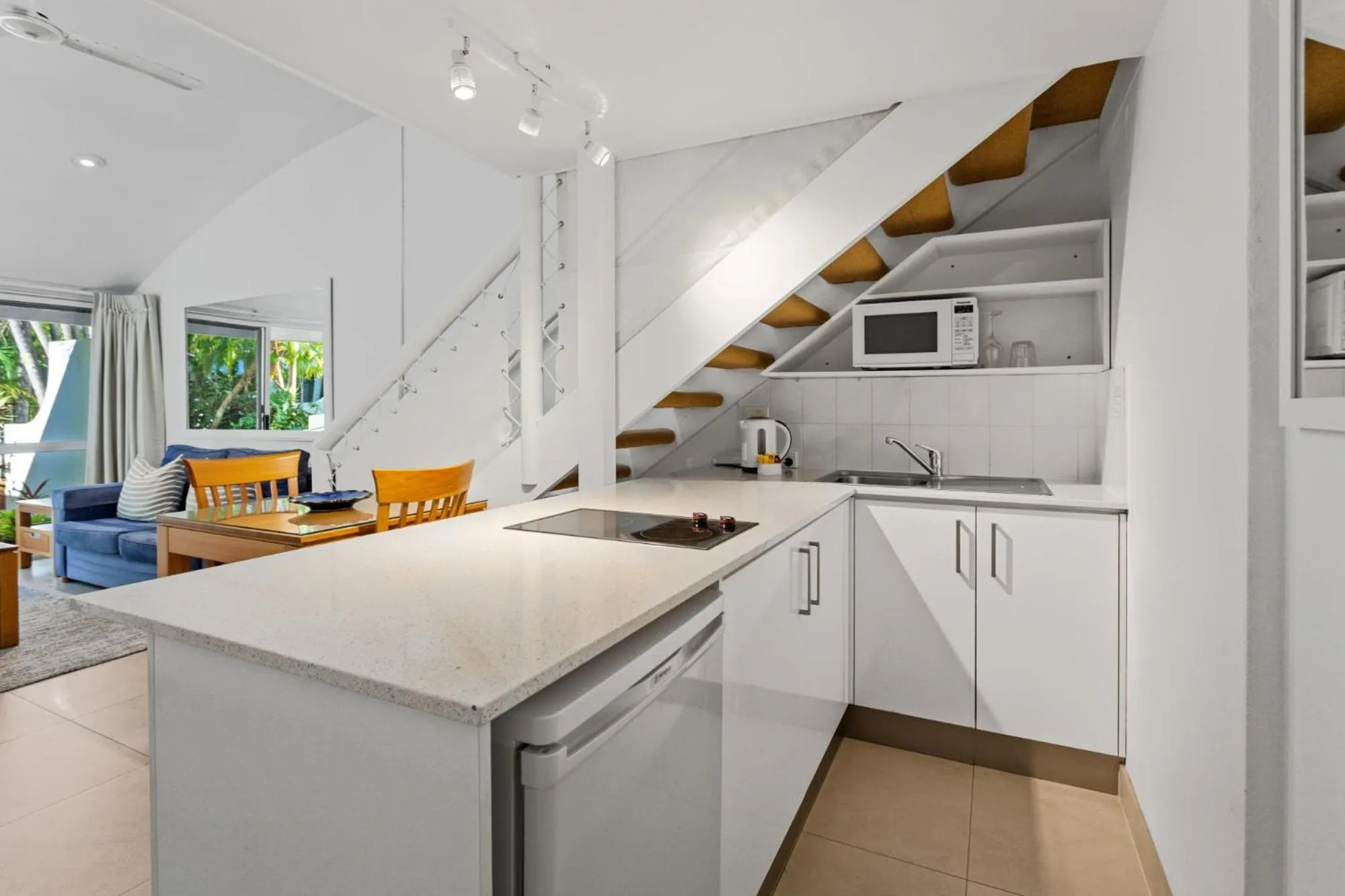 Kitchen or kitchenette in Caribbean Noosa