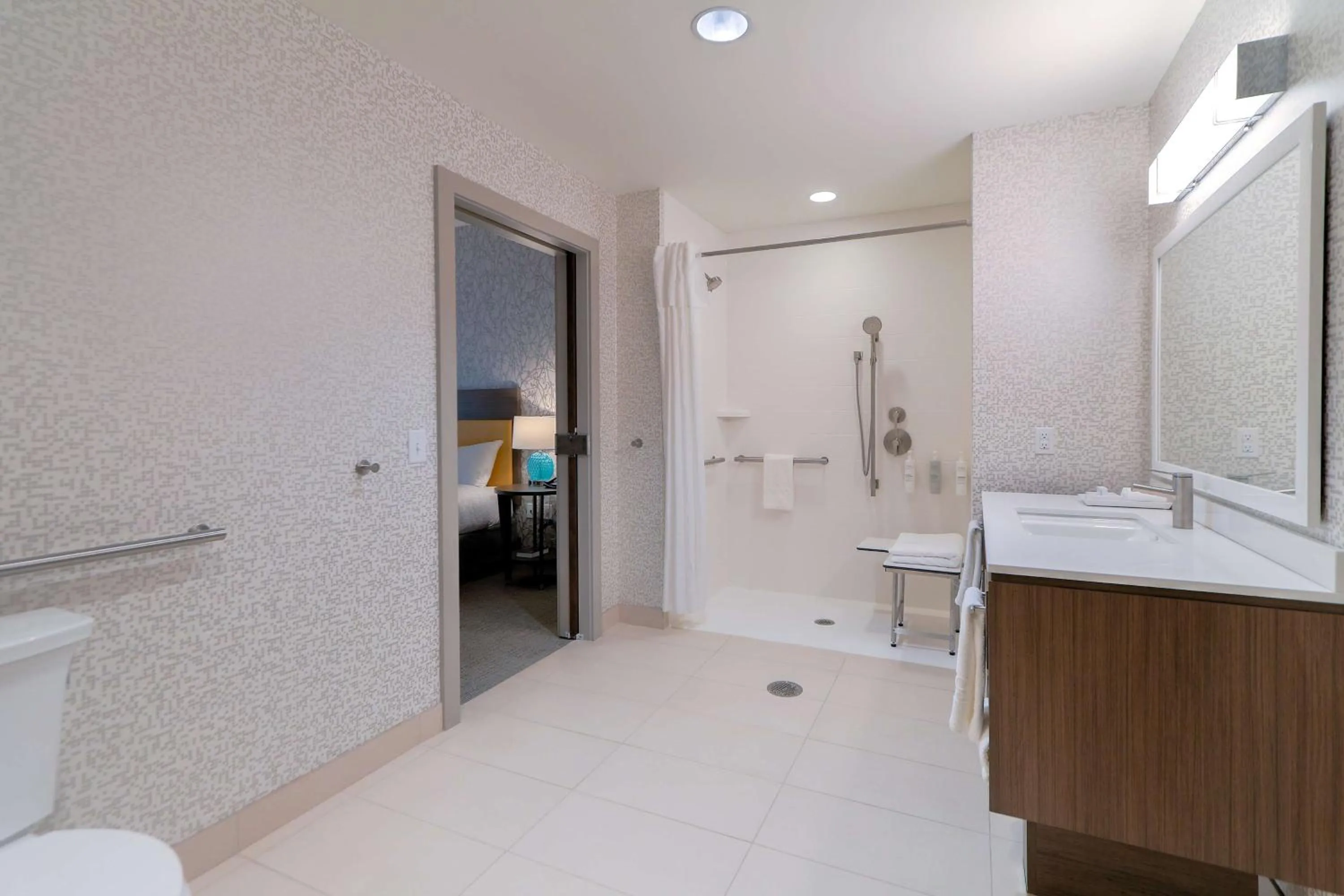 Bathroom in Home2 Suites By Hilton Alcoa Knoxville Airport