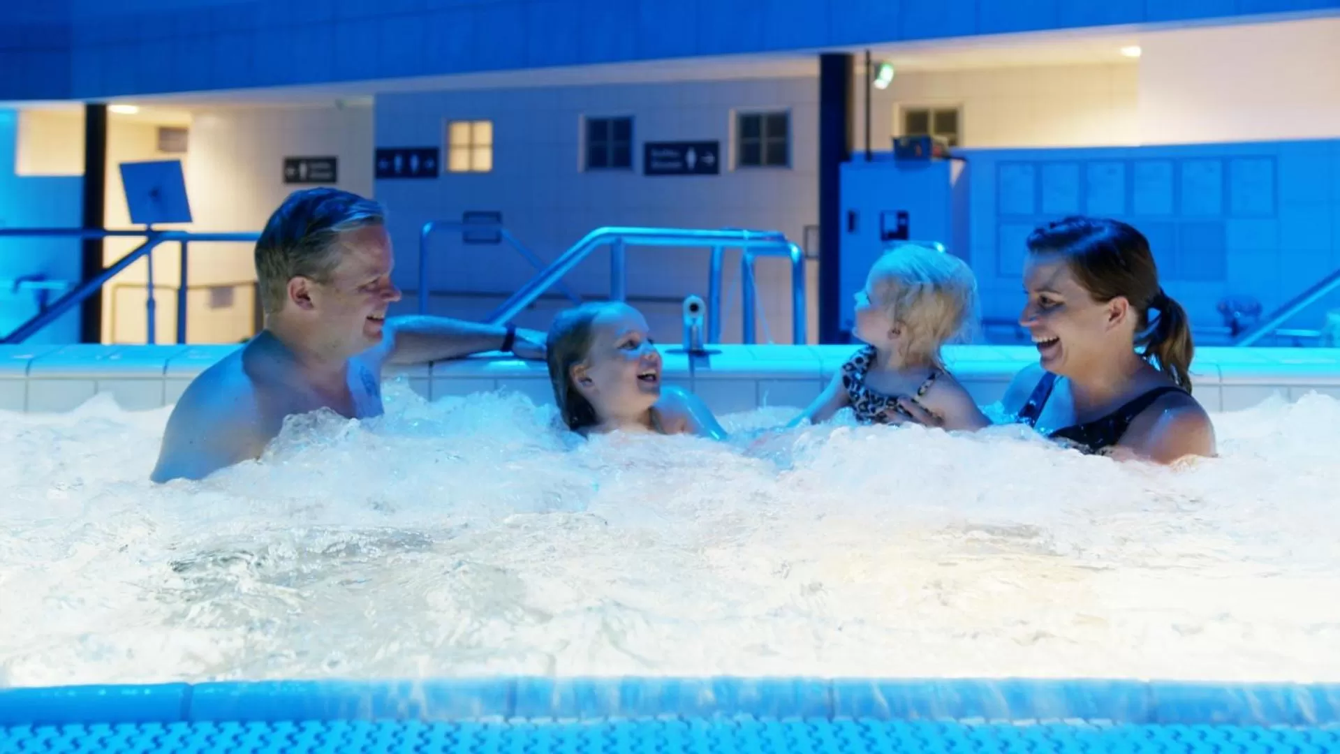 Swimming pool in Spa Hotel Peurunka