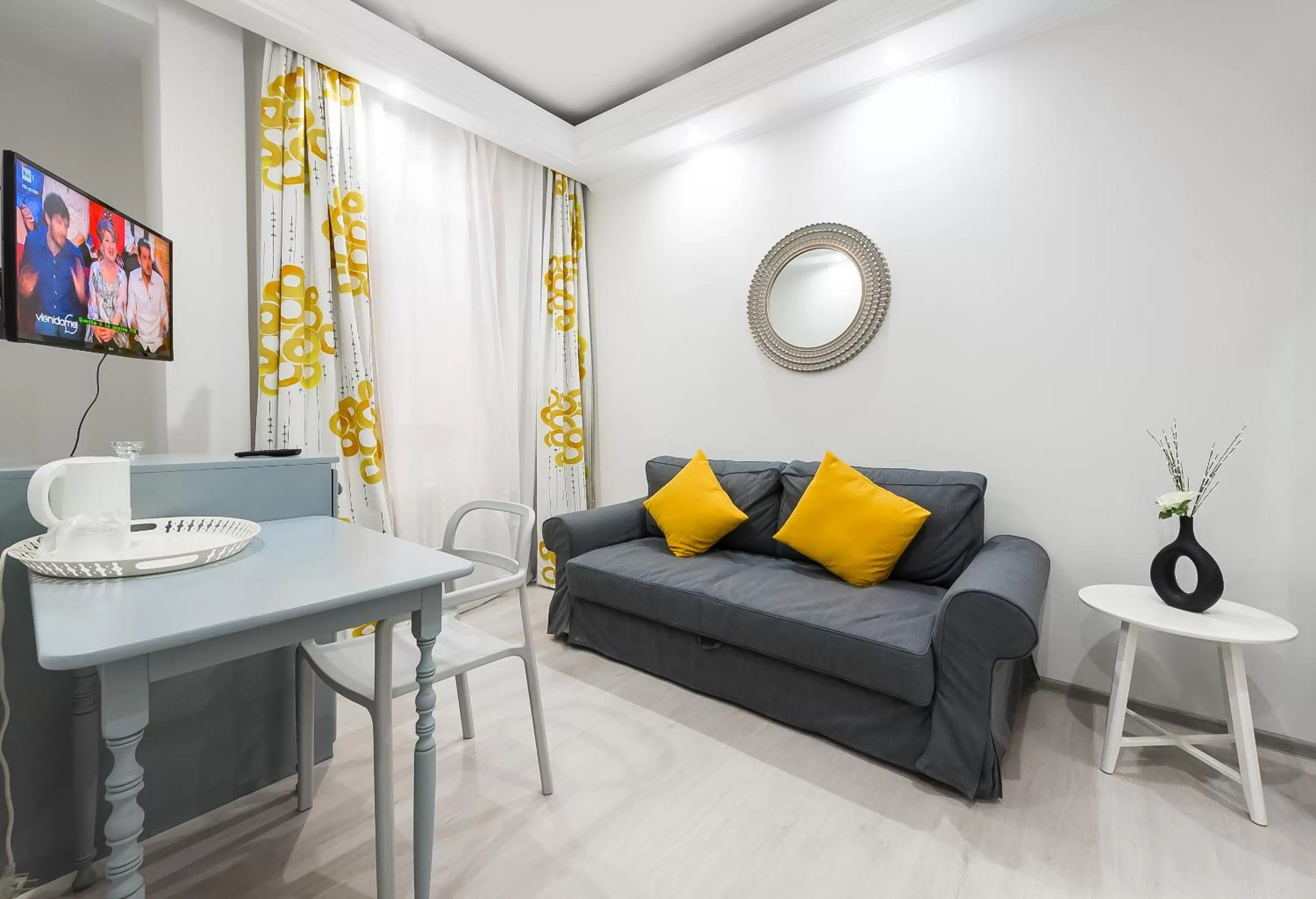 Relax Comfort Suites Hotel