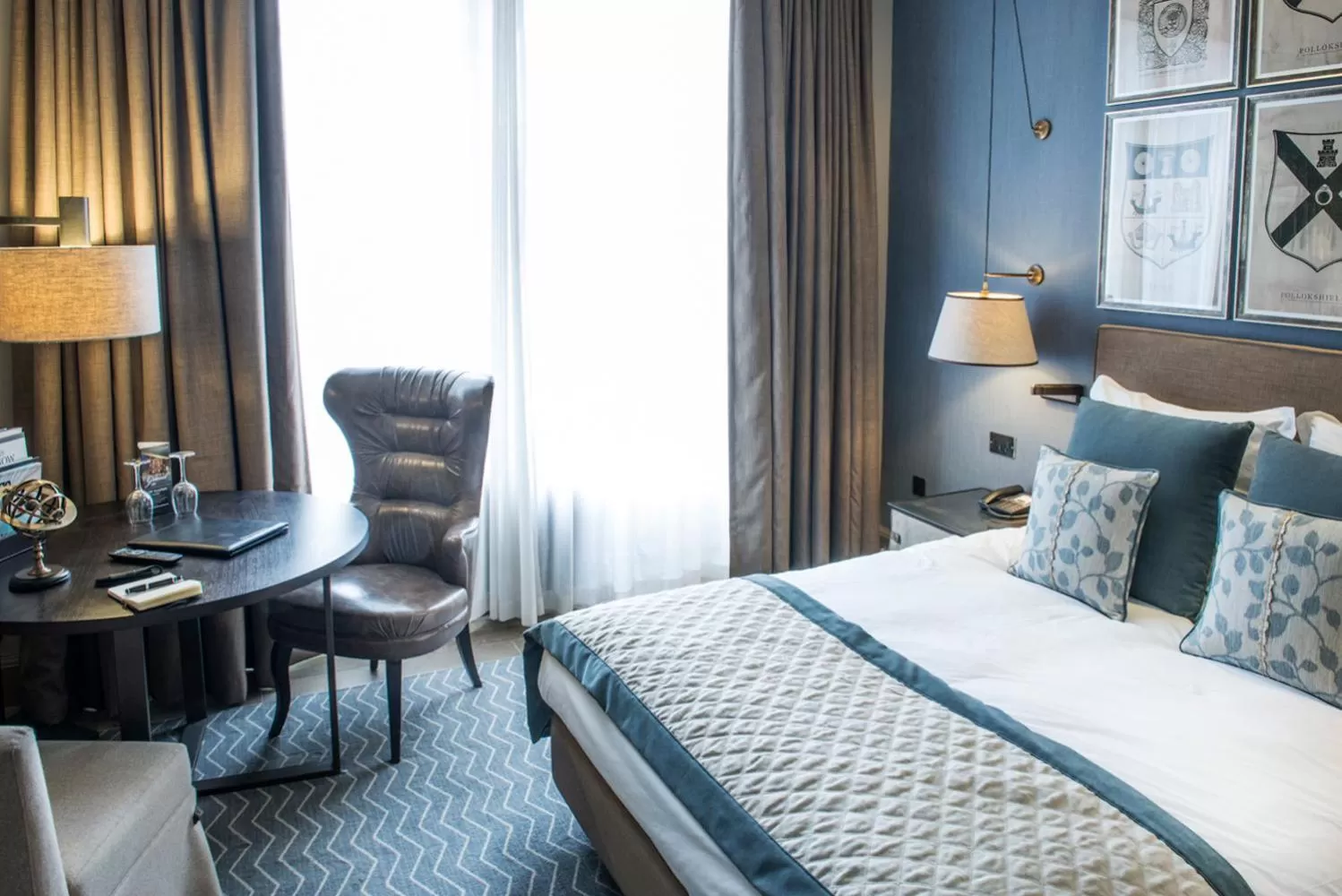 Seating area, Bed in voco Grand Central Glasgow by IHG