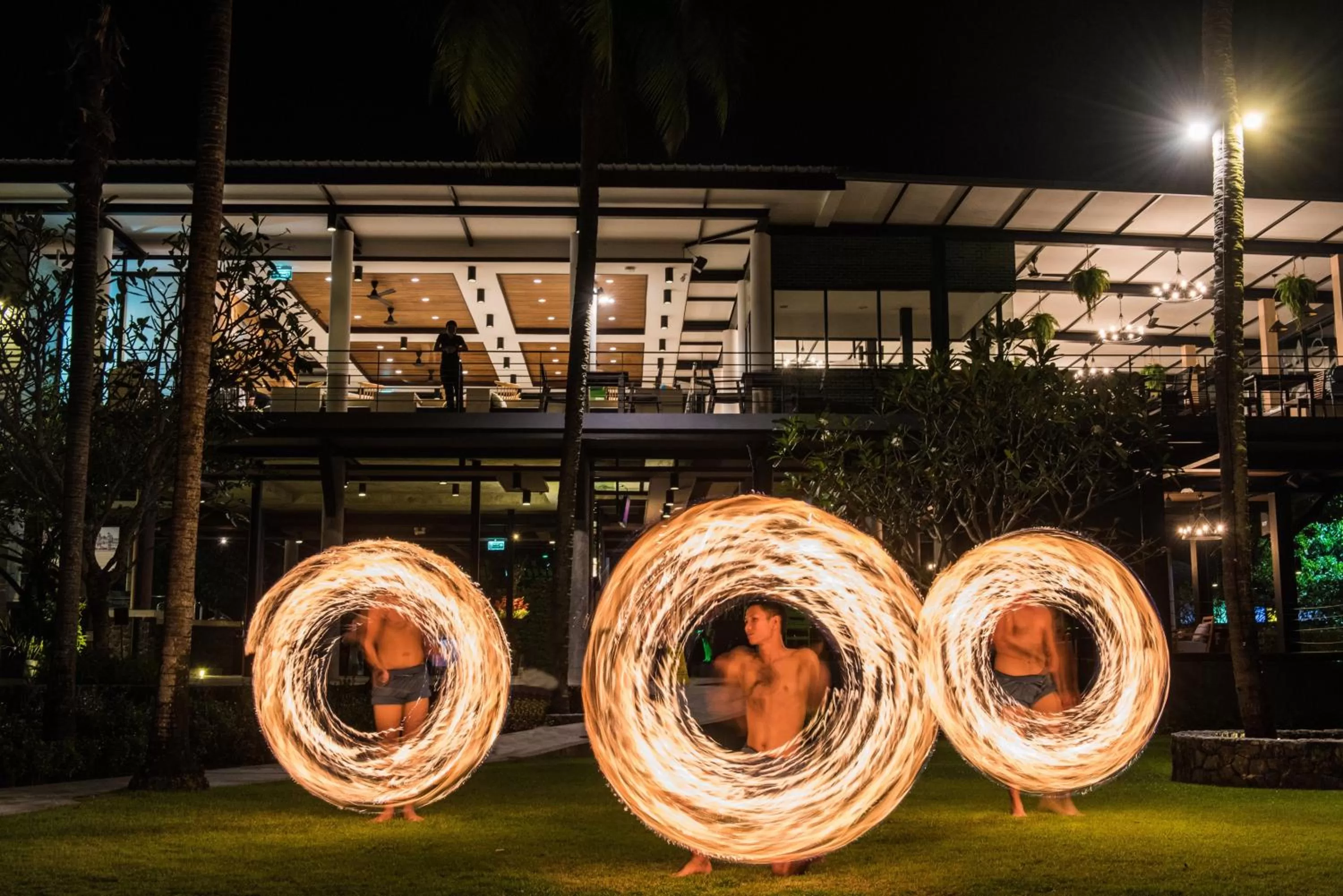 Area and facilities in Holiday Ao Nang Beach Resort, Krabi