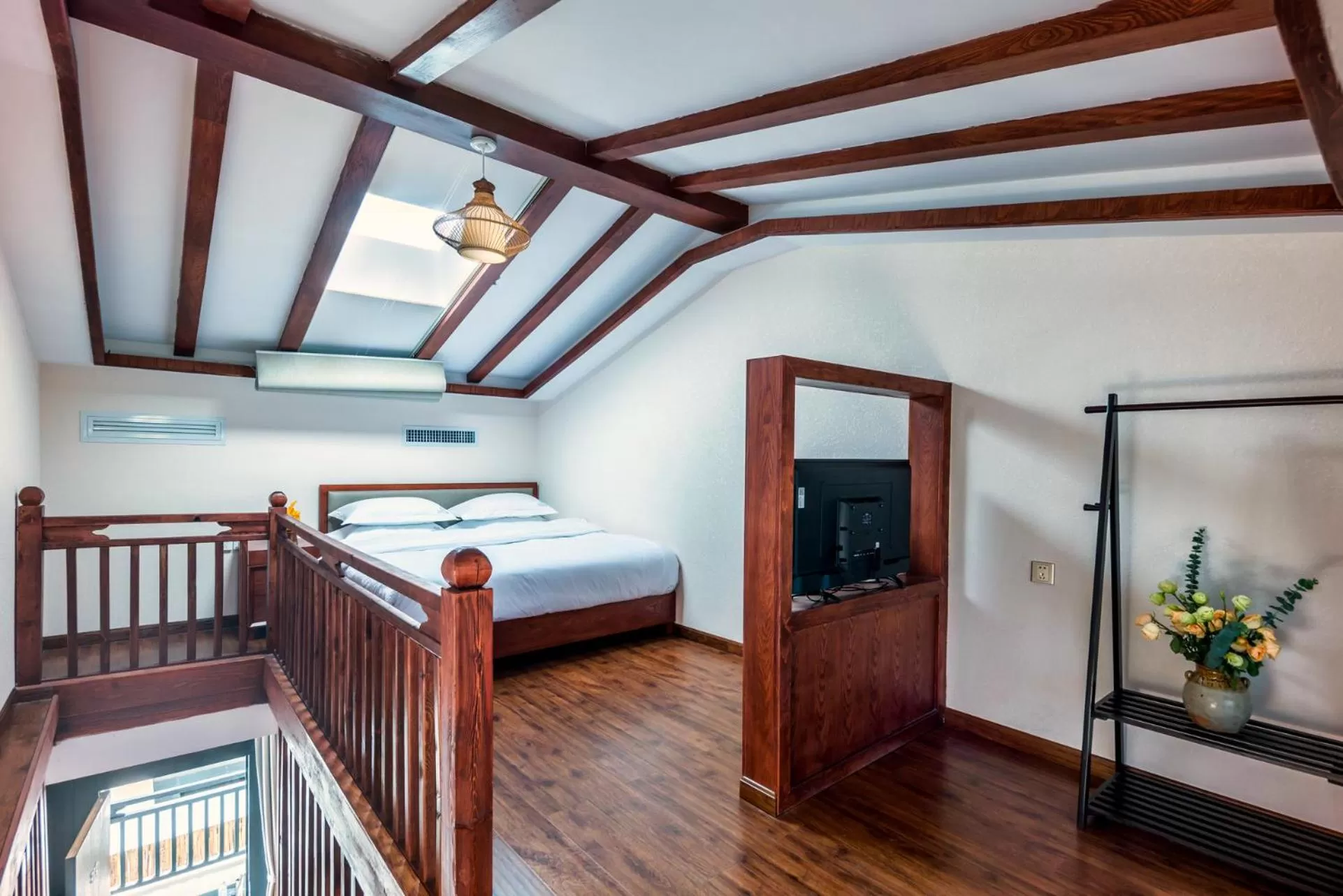 Bed in Lijiang Gemmer Hotel