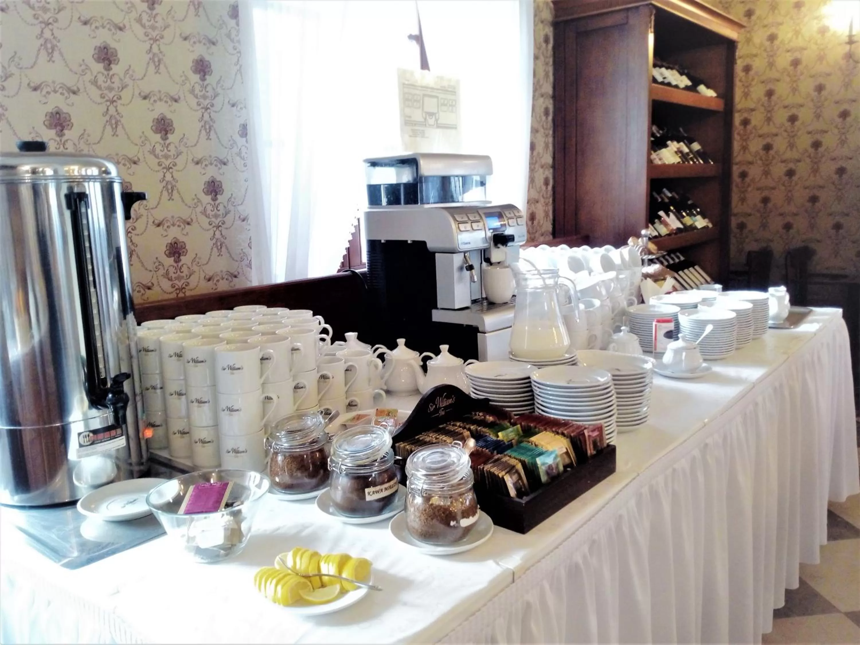 Restaurant/places to eat in Hotel Sarmata Zespół Dworski