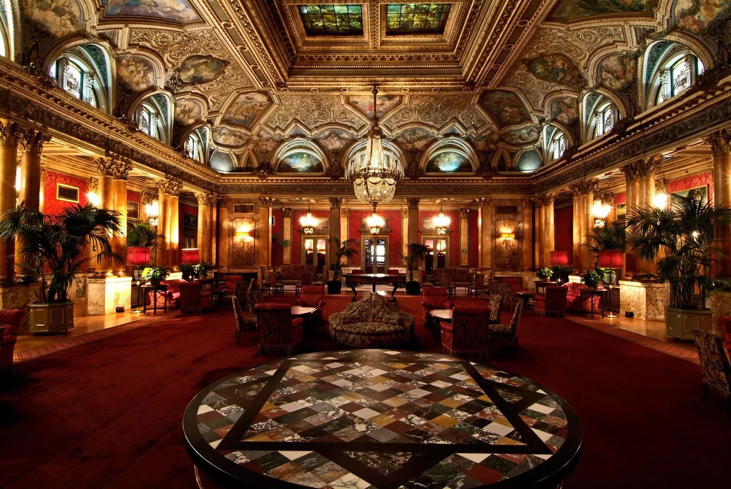 Lobby or reception in Grand Hotel Plaza