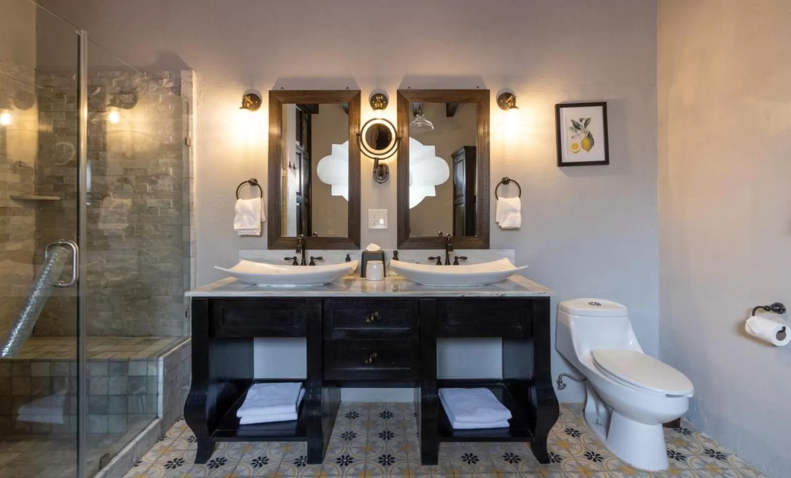 Bathroom in Luxury Boutique Hotel Villa Limon