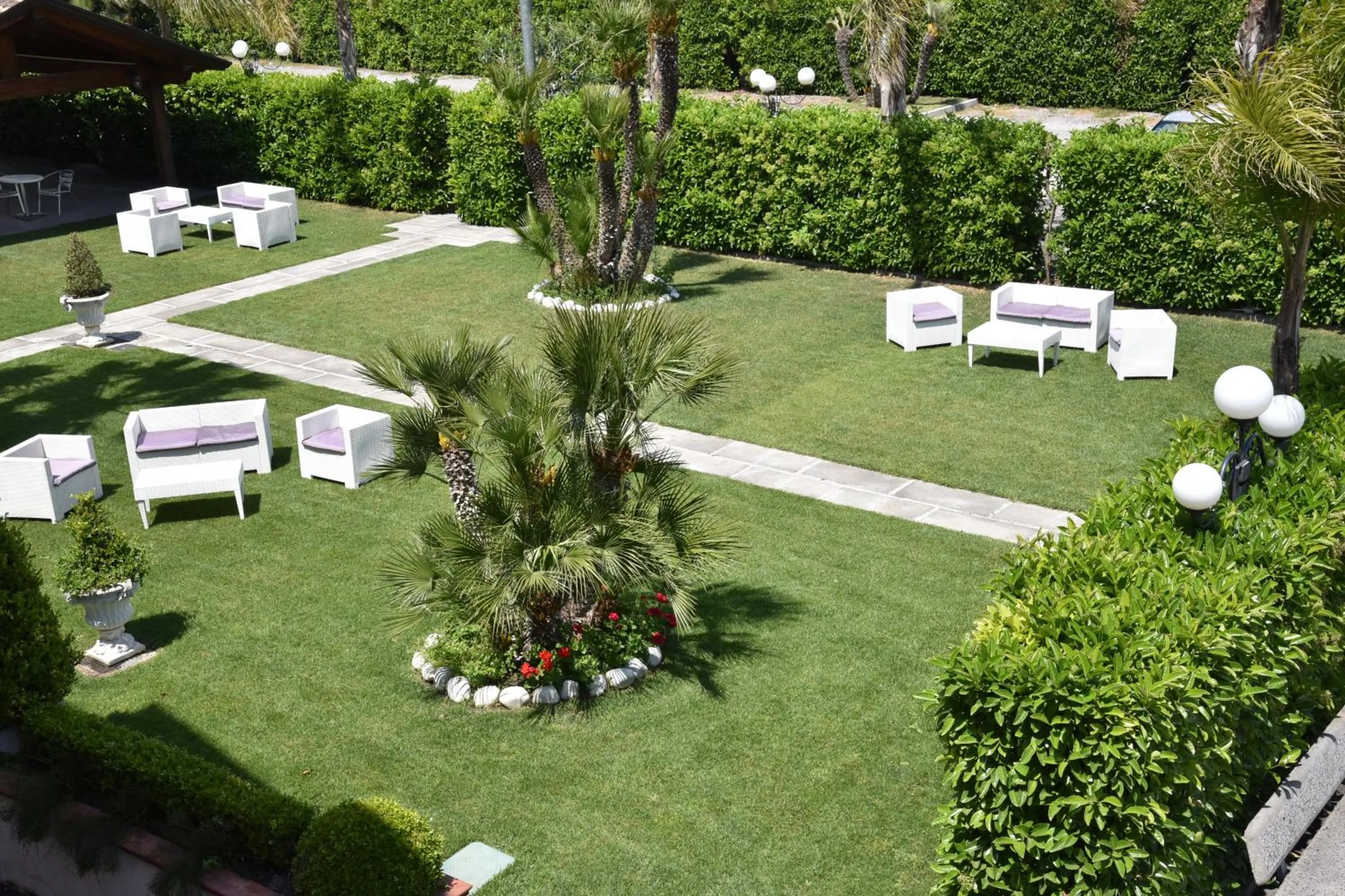 Garden view in Hotel Nelton