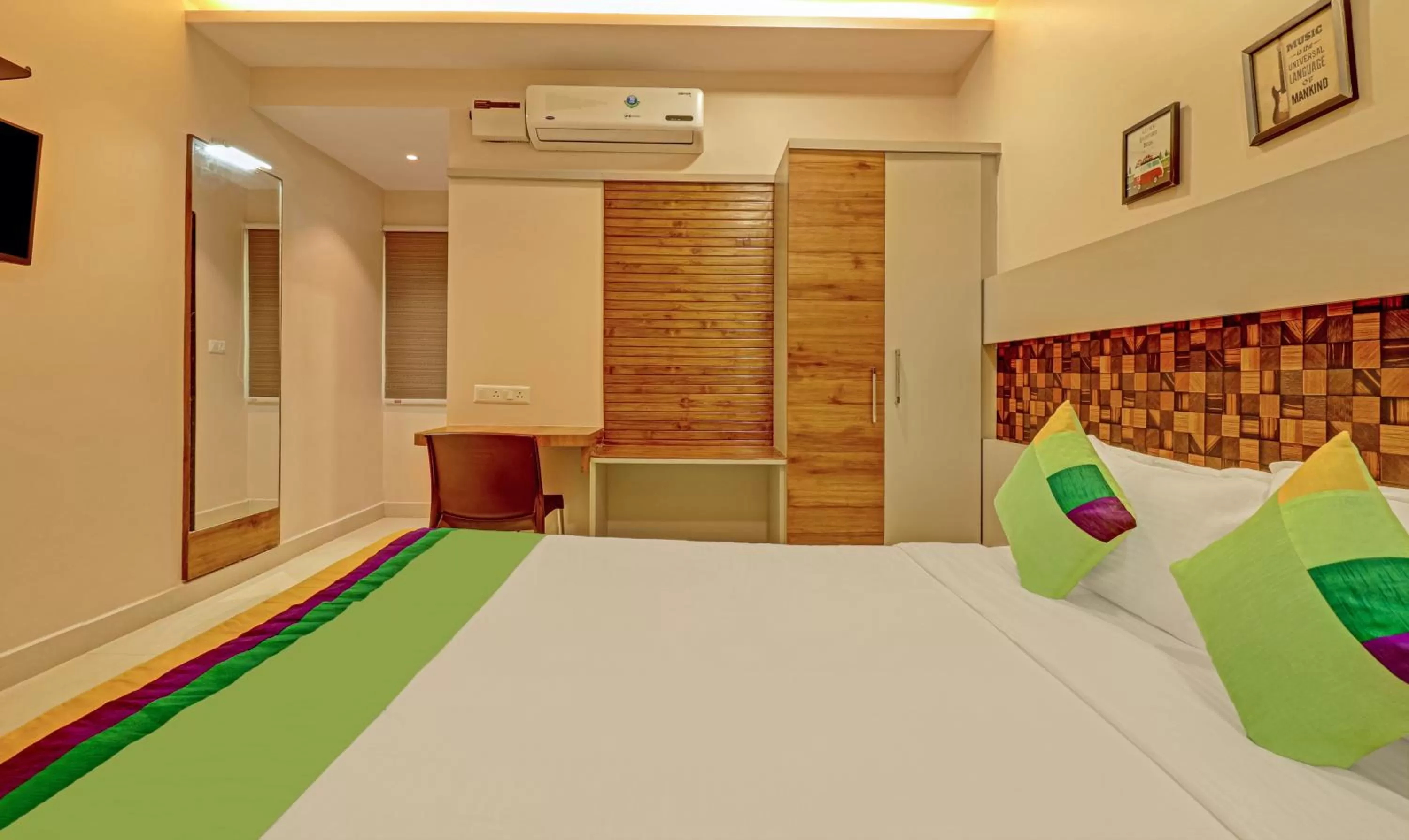 Bedroom, Bed in Treebo Rainbow Grand