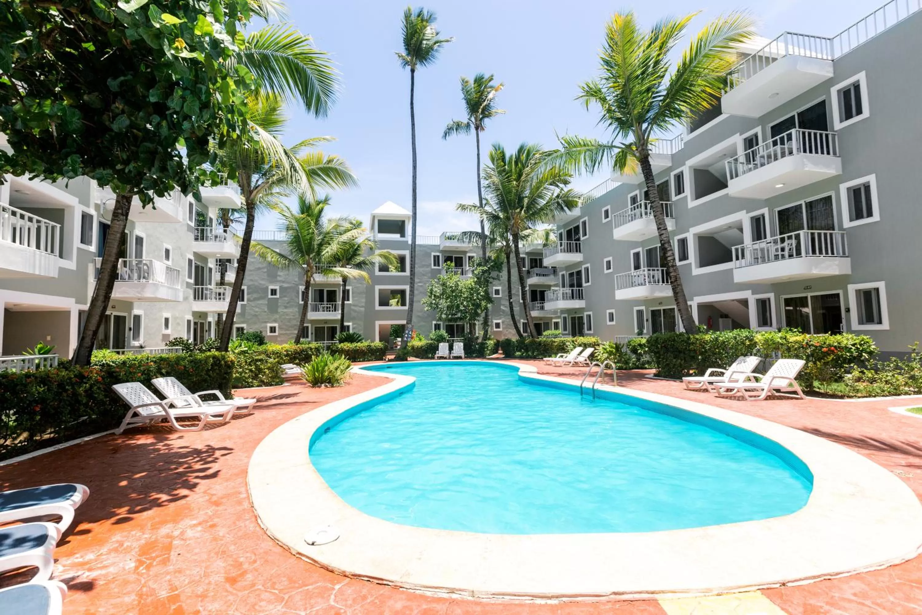 Swimming Pool in TROPICANA SUITES DELUXE BEACH CLUB and POOL - playa LOS CORALES