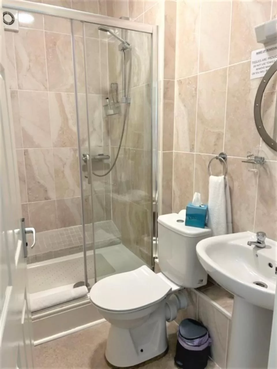 Shower in The Royal Norfolk Hotel