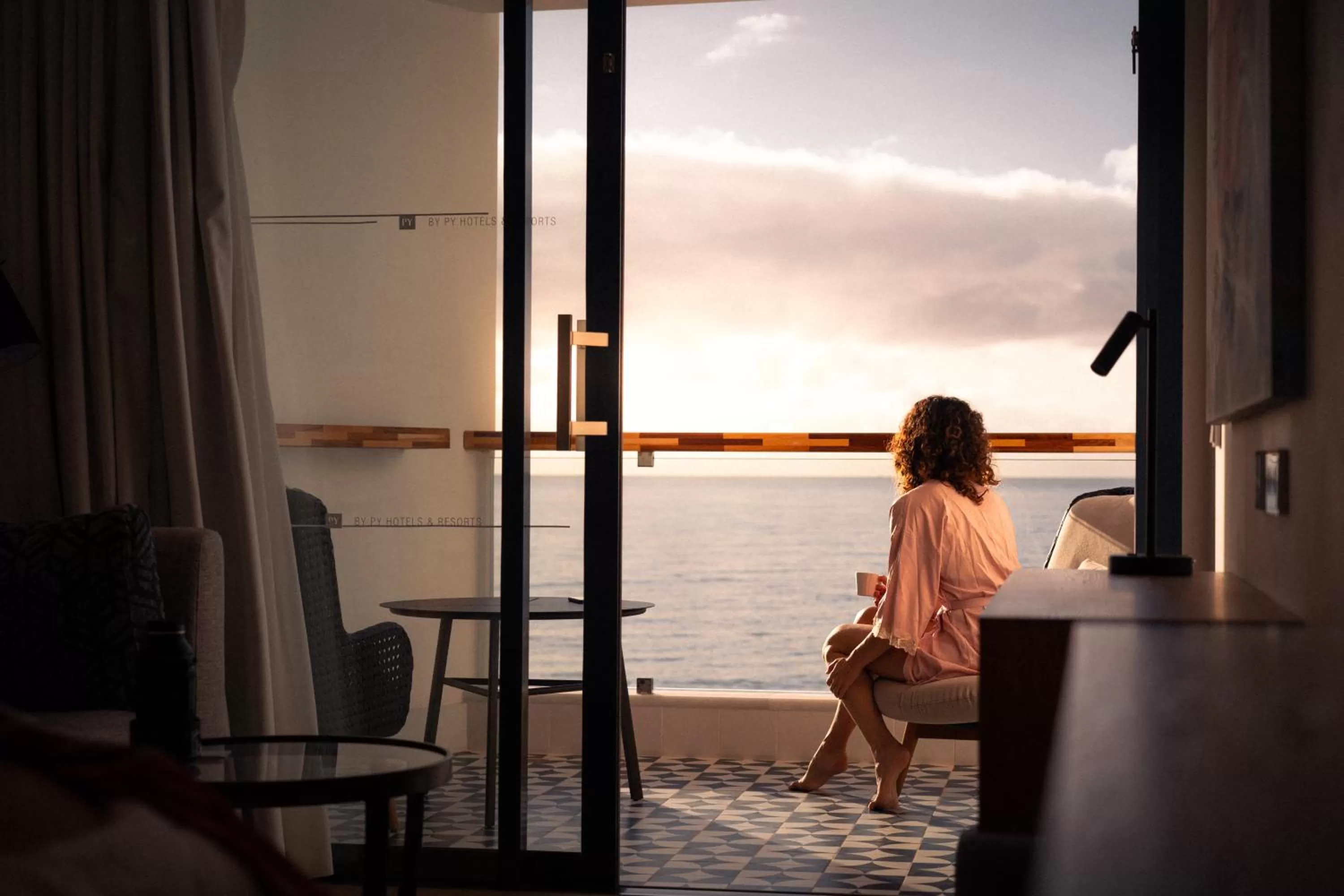 People in Hotel Fariones