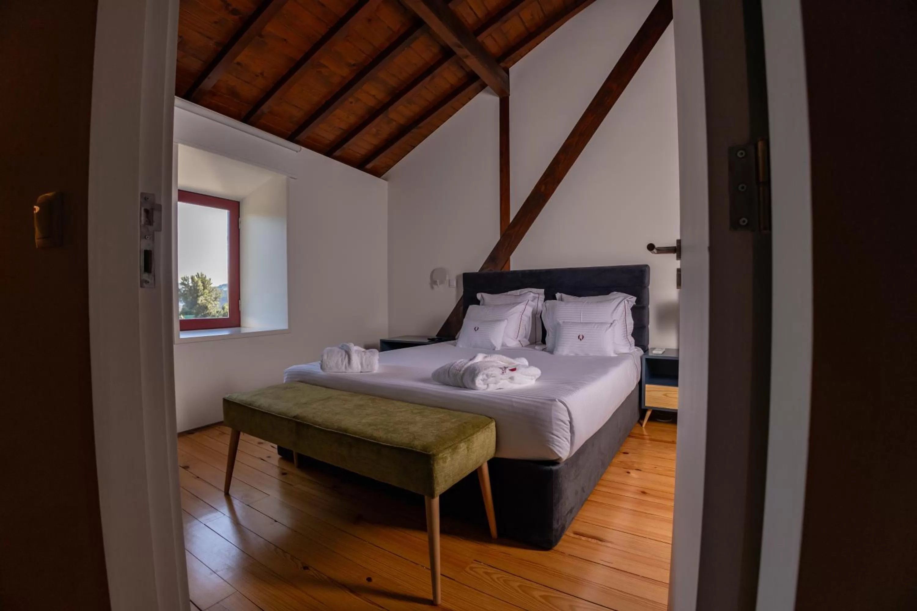 Bed in Quinta da Corredoura, Hotel Rural