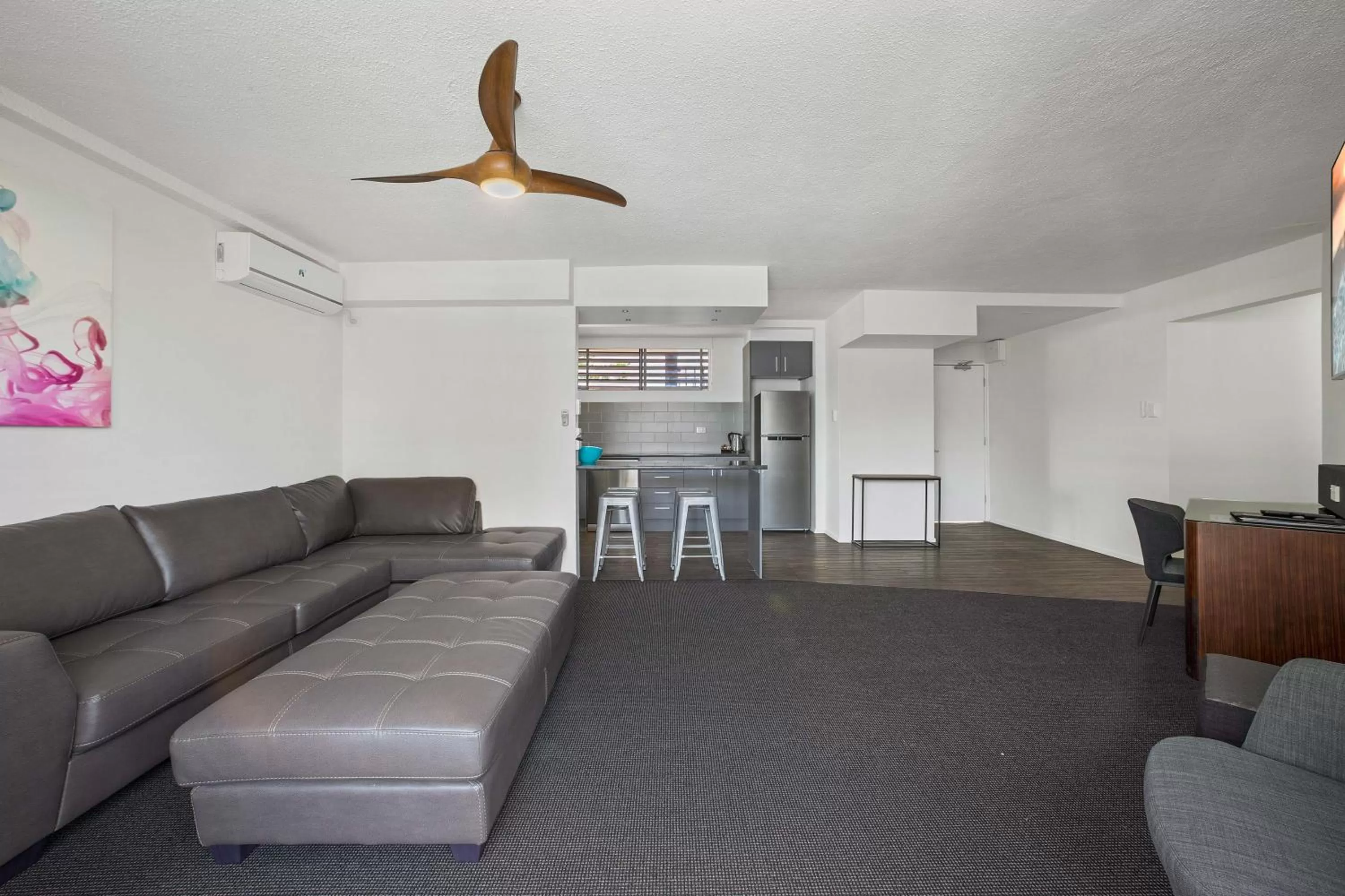 Living room in El Motor Inn