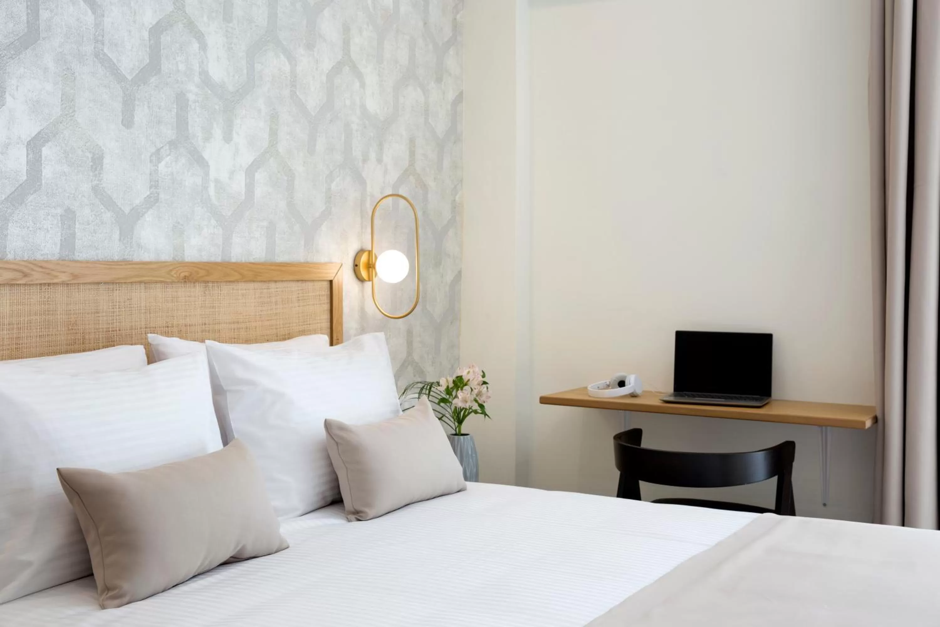 Photo of the whole room, Bed in Hypnos Inn Athens