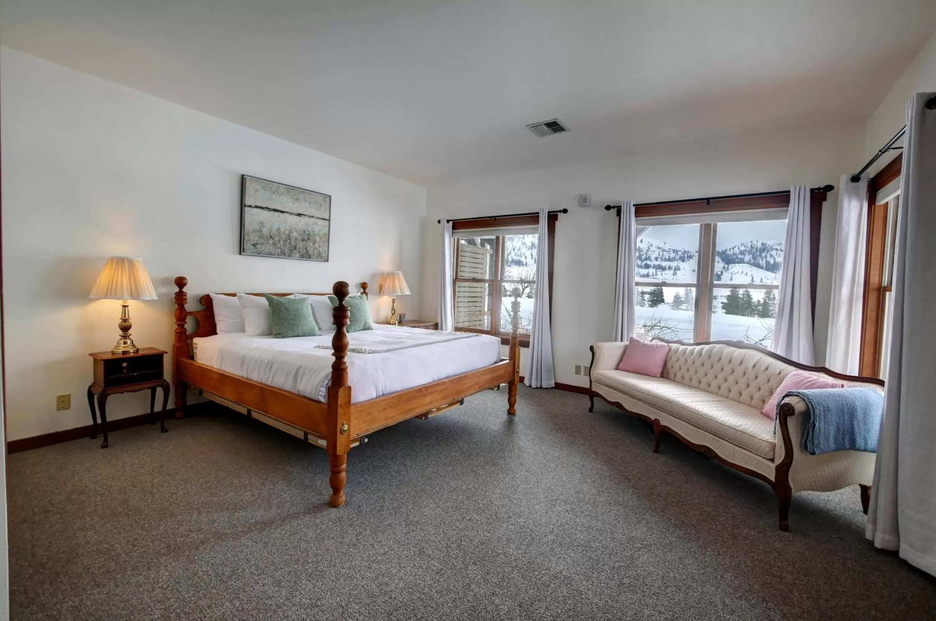 King Room with Pool View in Casia Lodge and Ranch King Room with Pool View in Casia Lodge and Ranch