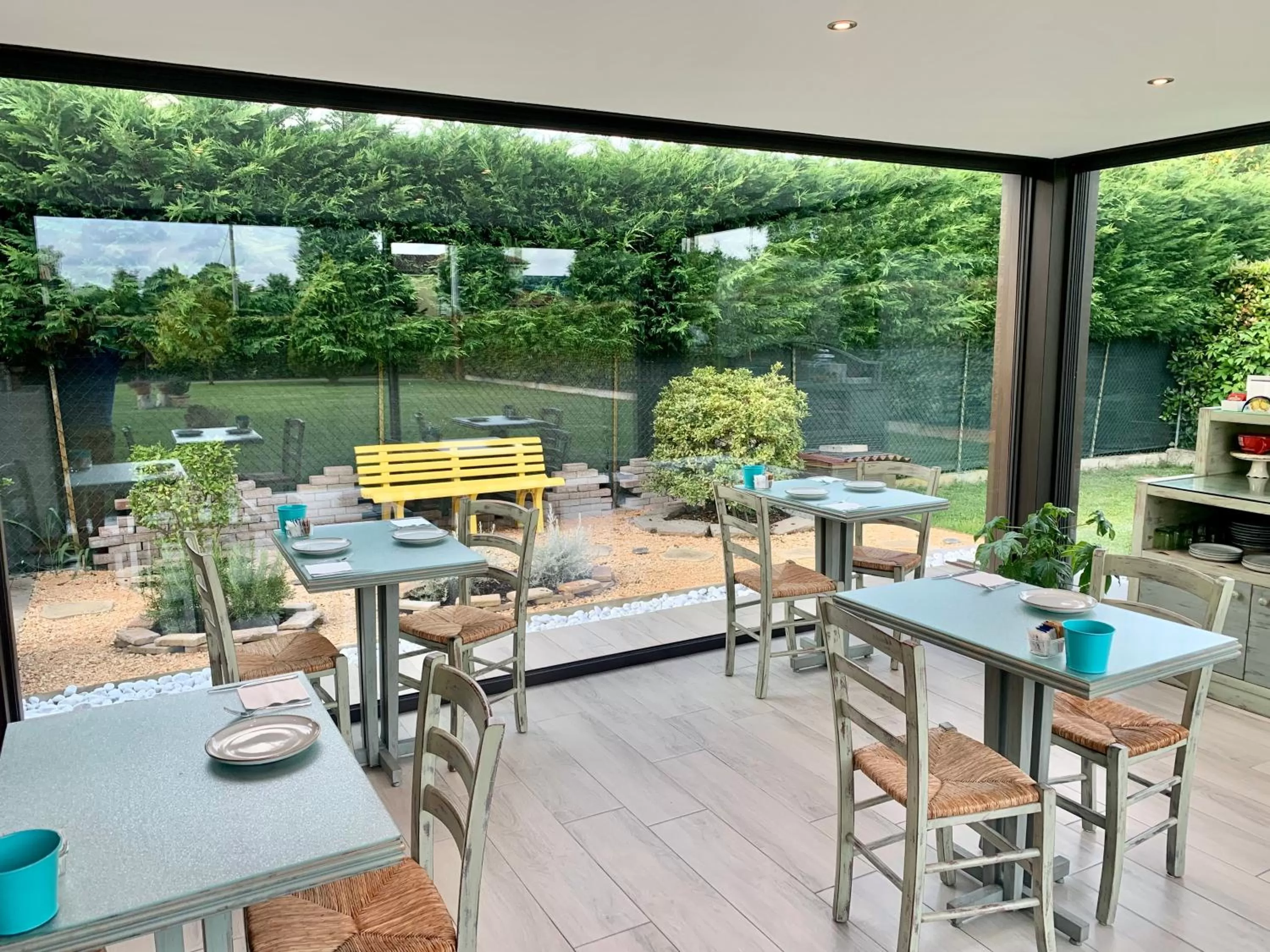 Breakfast in Villa Myosotis