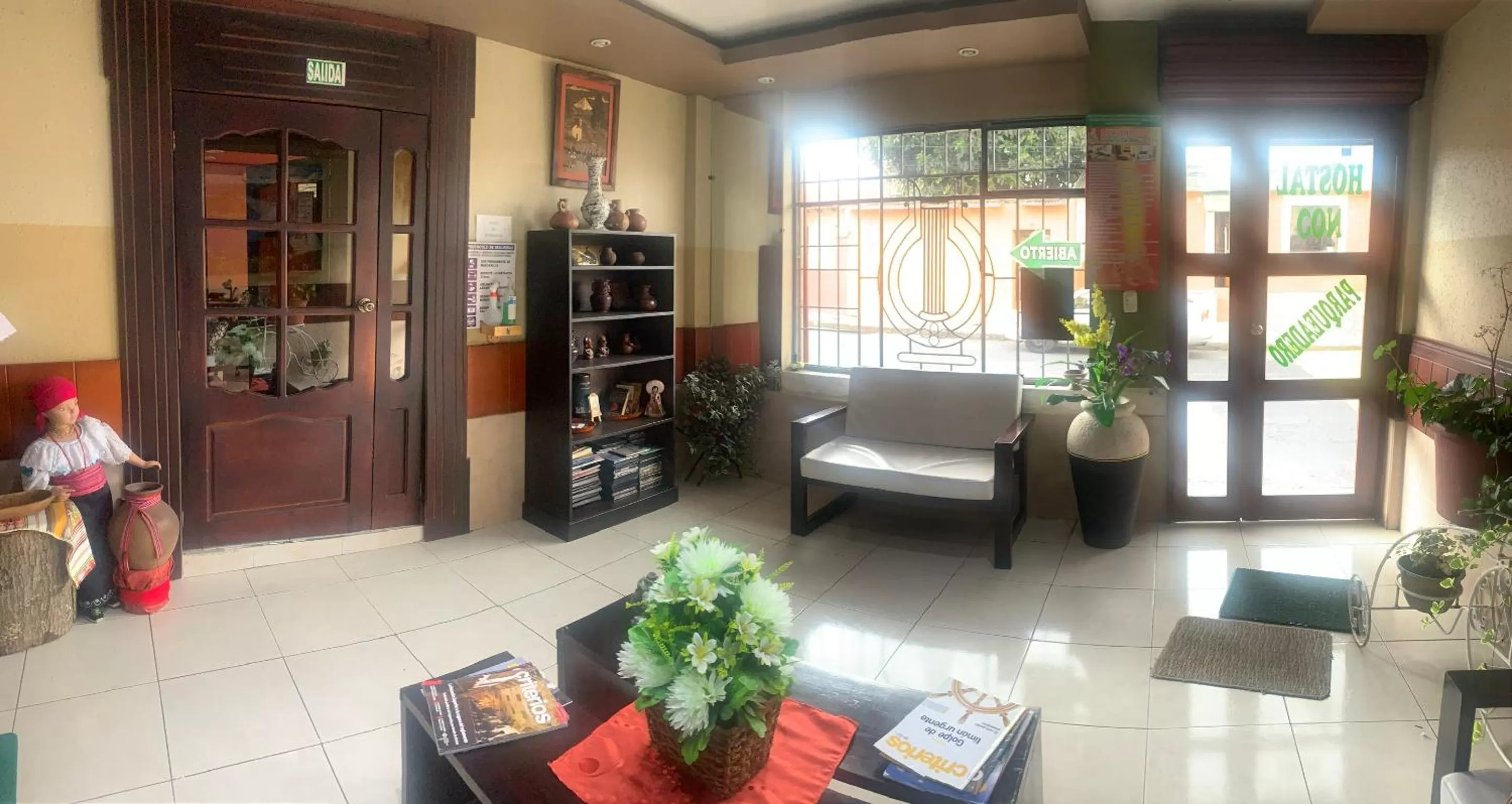 Lobby/Reception in Hostal Jora Continental