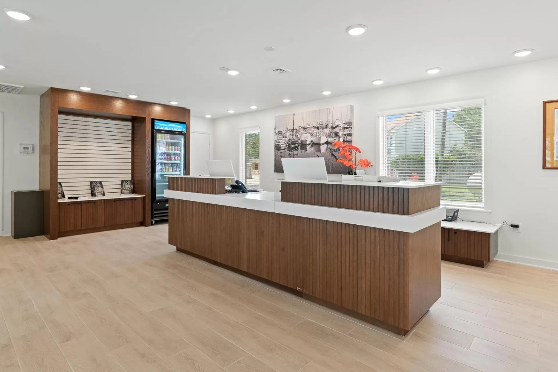 Lobby or reception in Hotel Manteo, Trademark Collection by Wyndham