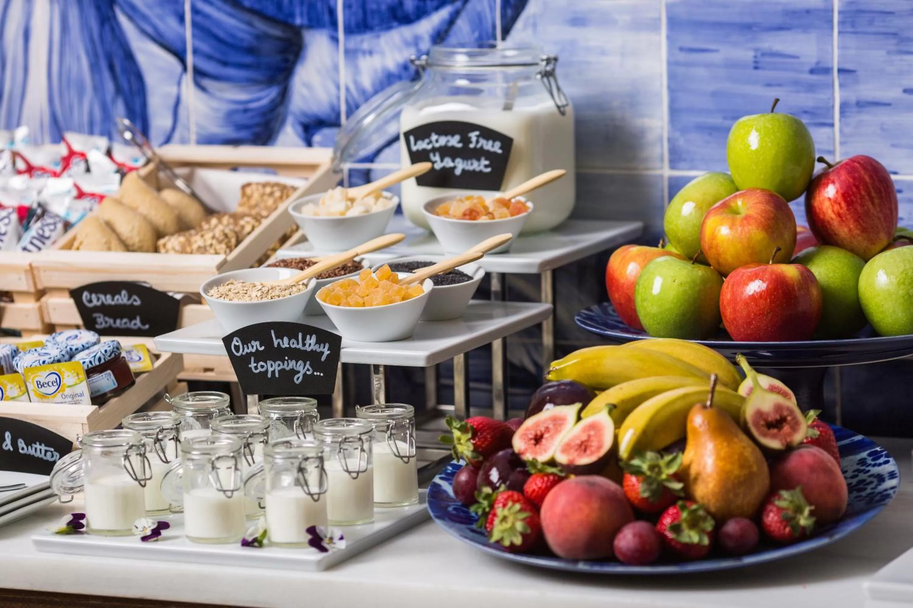 Breakfast in H10 Duque de Loule