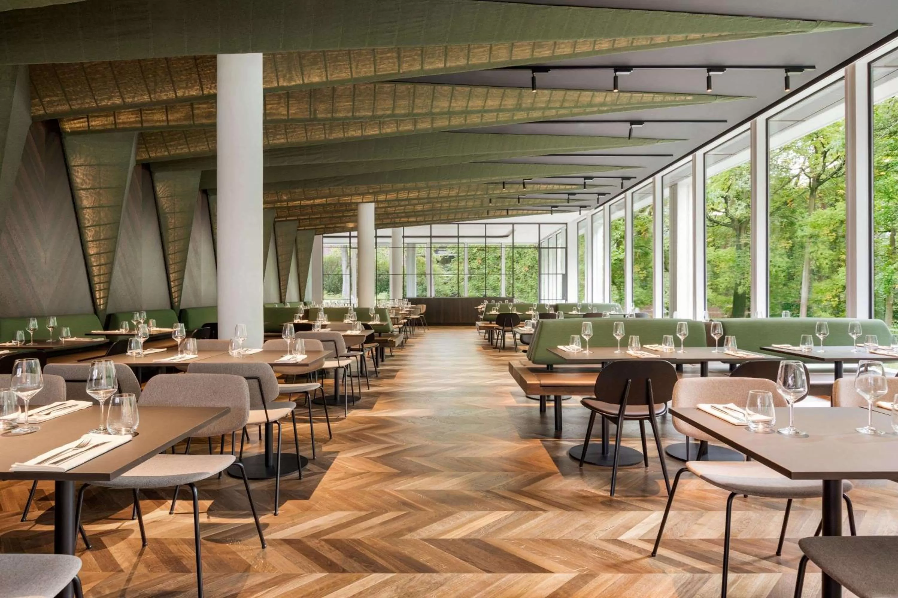 Restaurant/places to eat in Hotel Dolce La Hulpe Brussels