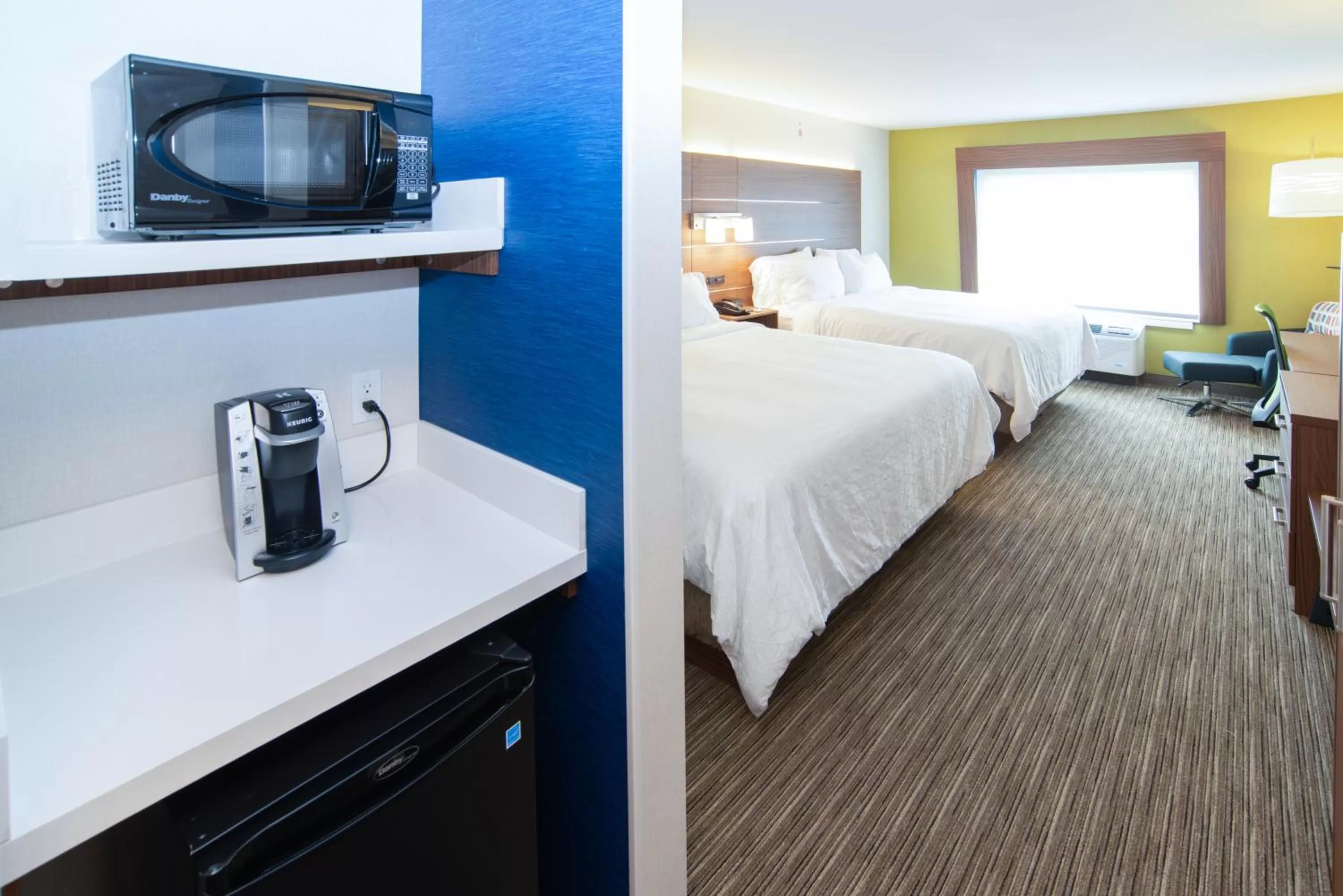 Bed in Holiday Inn Express & Suites - North Battleford by IHG