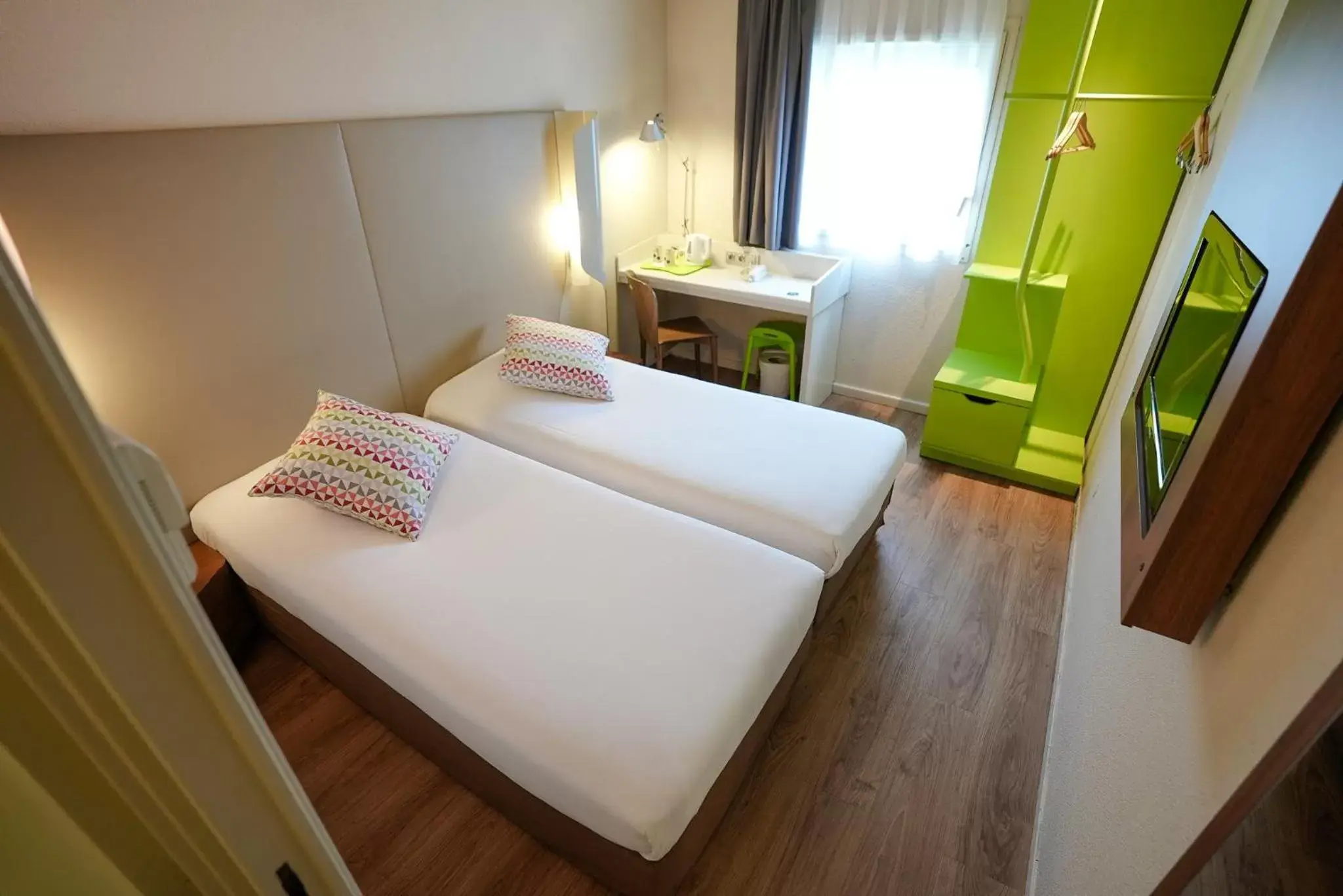 Superior Twin Room in Campanile Paris CDG Airport Villepinte Superior Twin Room in Campanile Paris CDG Airport Villepinte