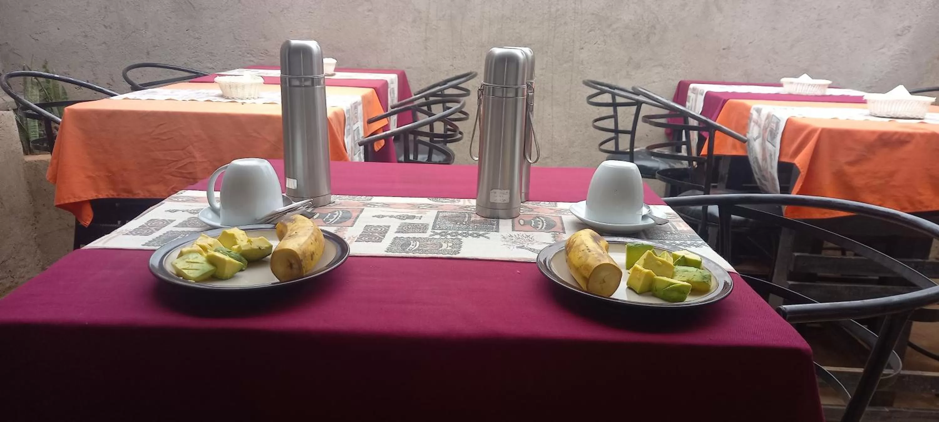 Restaurant/Places to Eat in Tommy's Budget Rooms