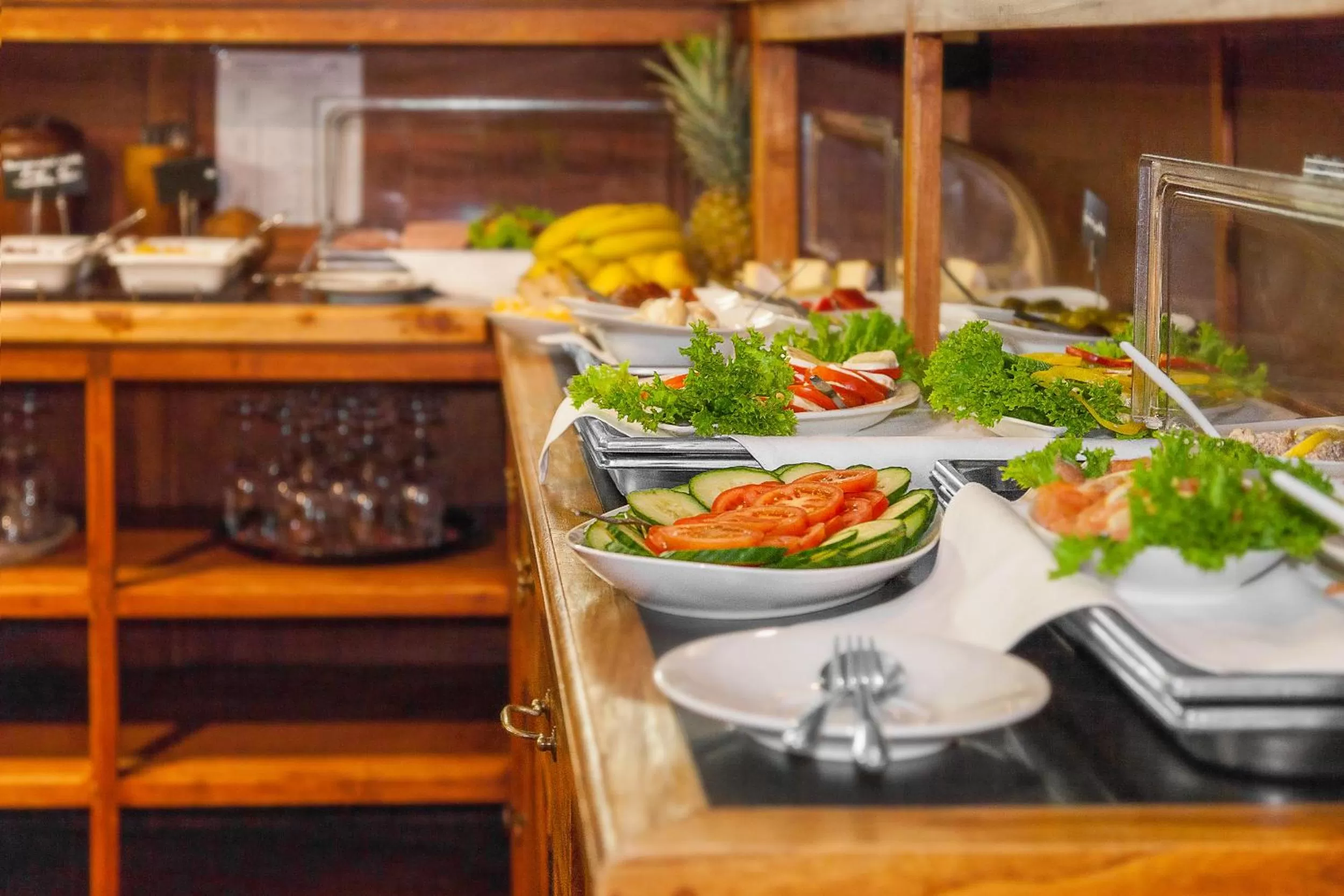 Buffet breakfast in Hotel Aviv Dresden