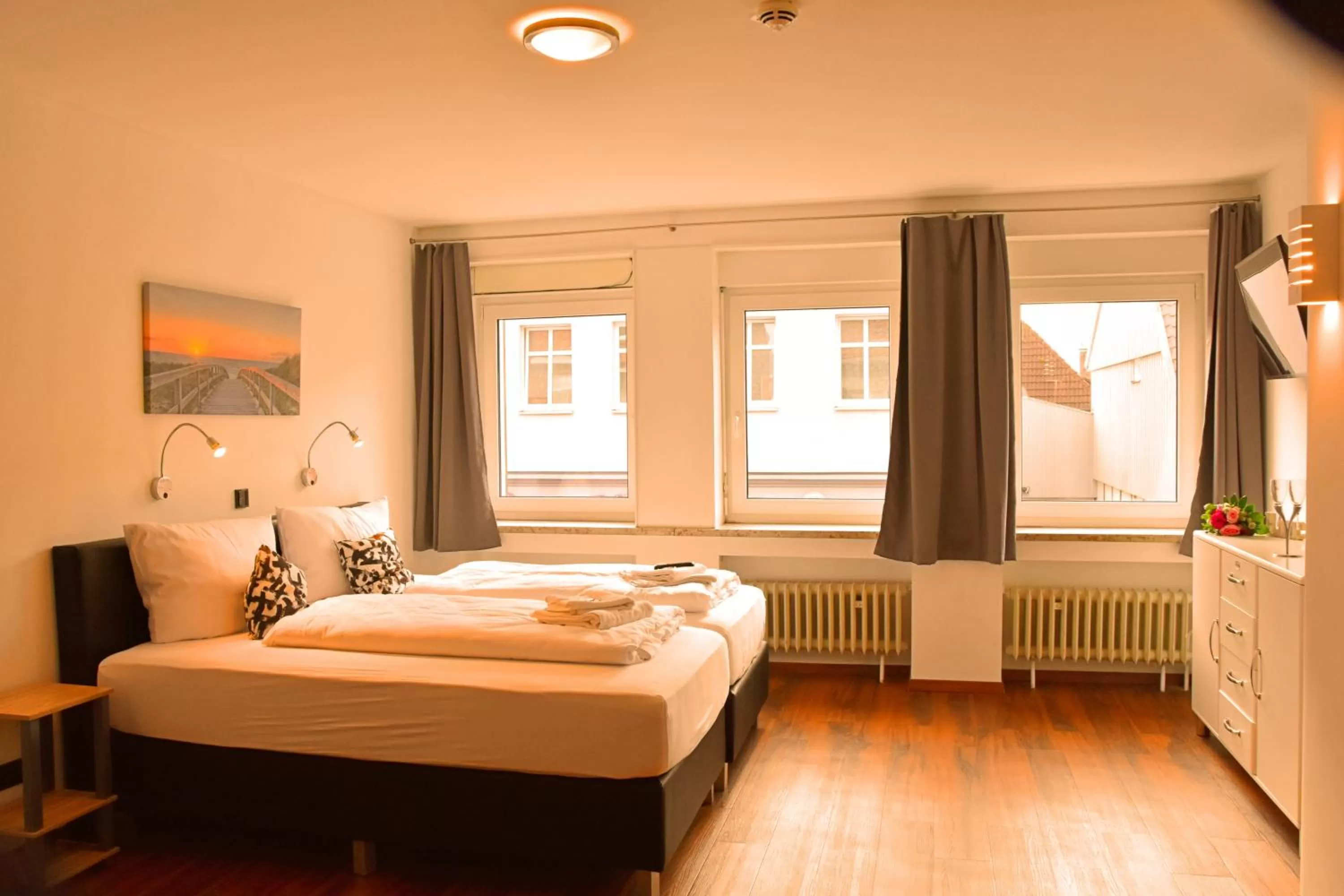 Photo of the whole room, Bed in Hotel Walsroder Hof