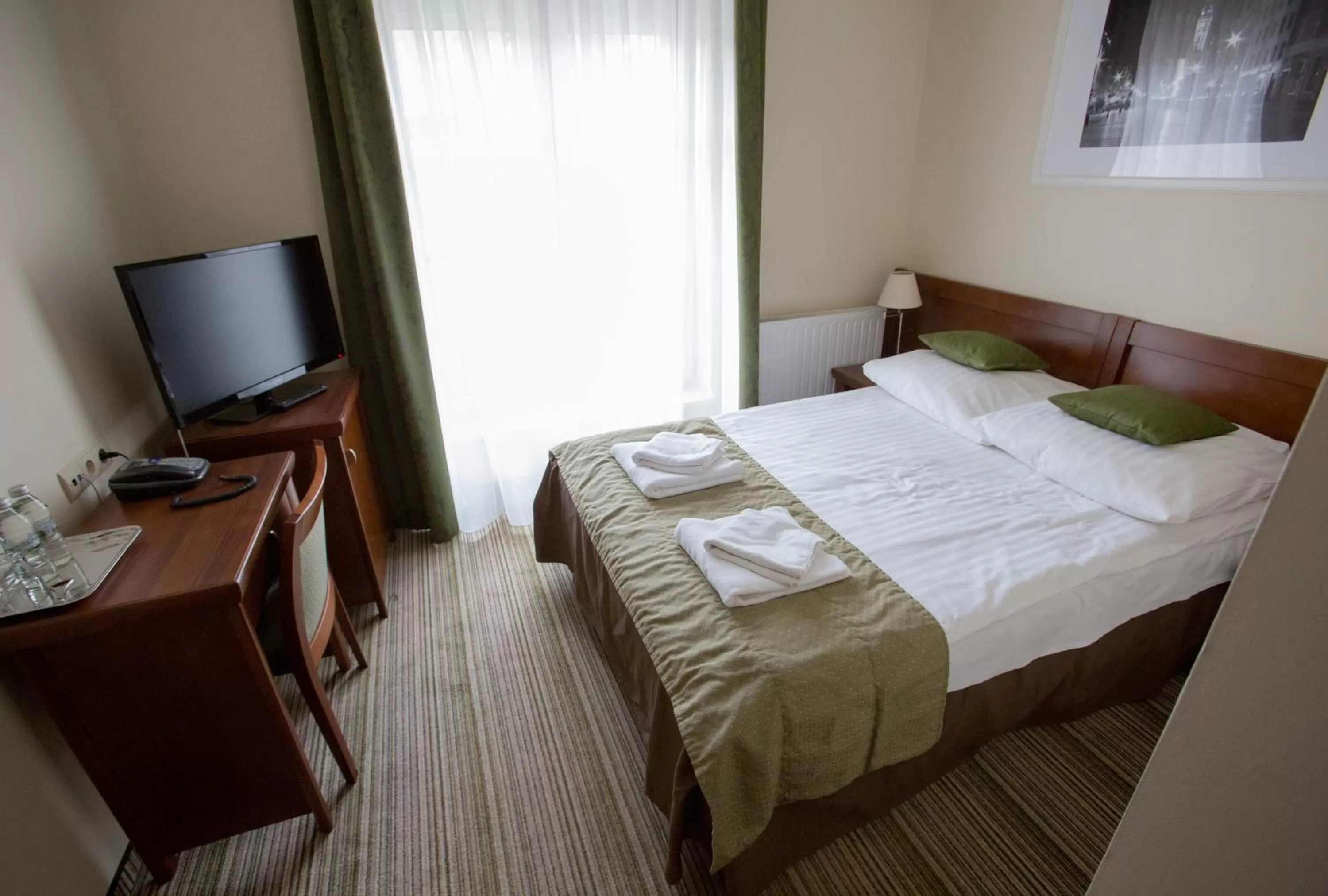 Bedroom, Bed in Villa Palladium