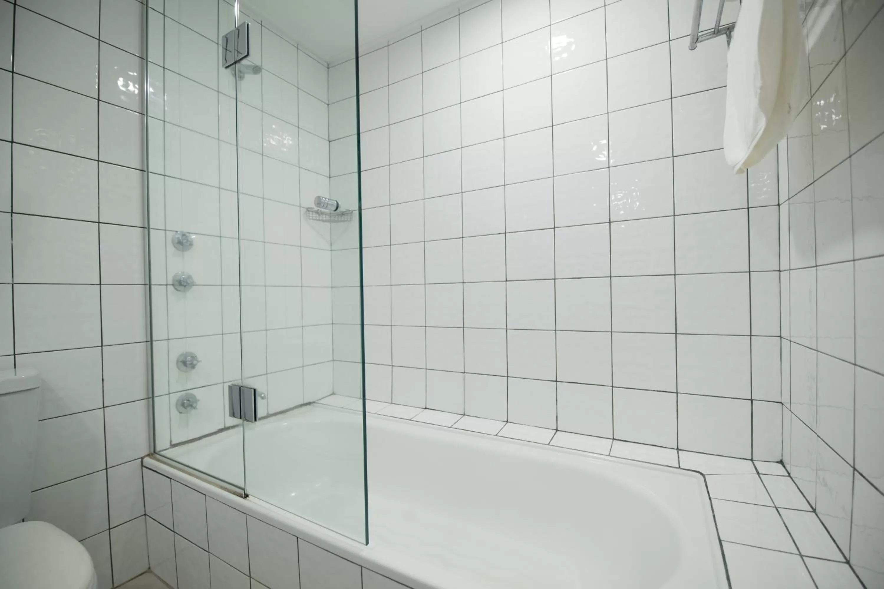 Bathroom in Tanoa International Hotel