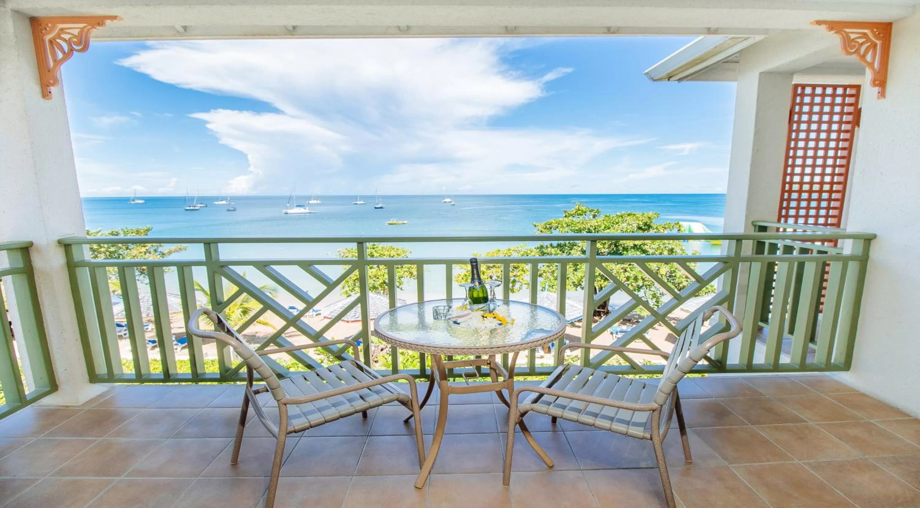 Balcony/Terrace in Bay Gardens Beach Resort & Spa