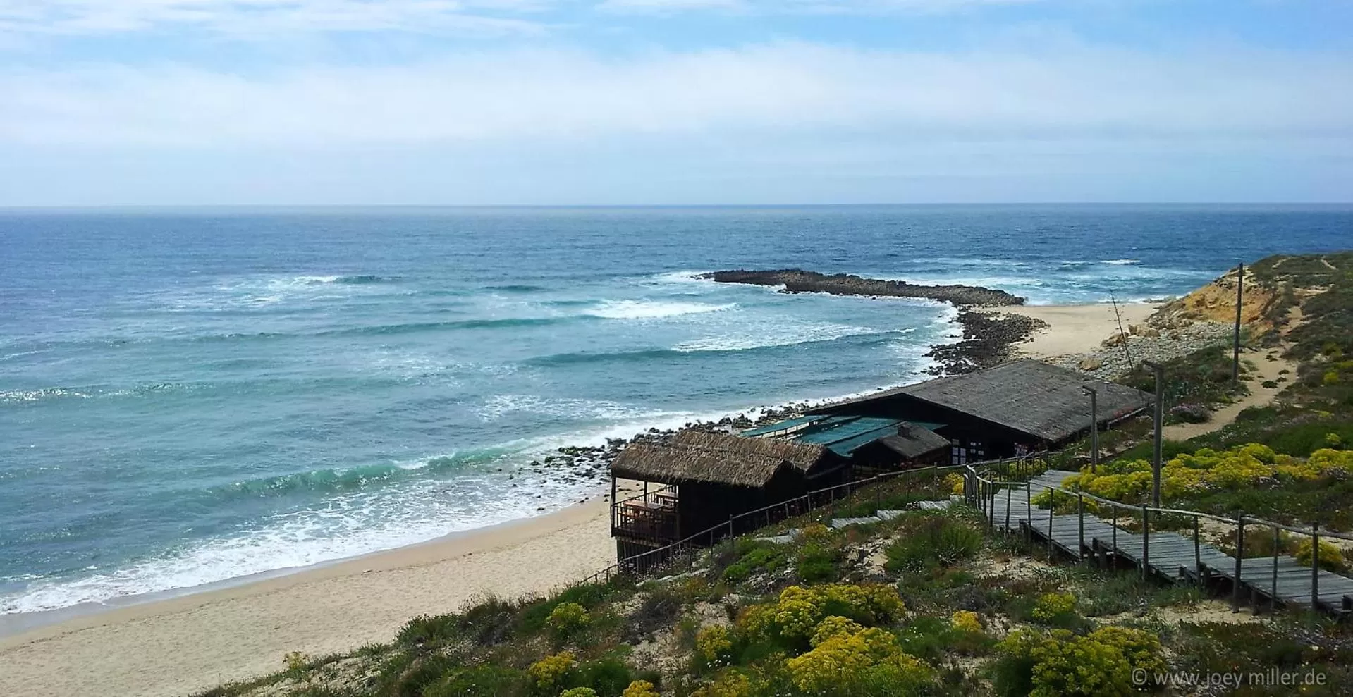 Property building in Guarda Rios